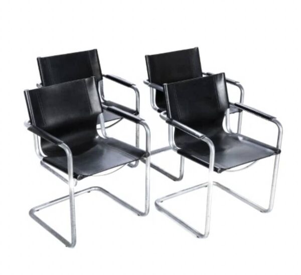 Ensemble de 4 chaises cantilever design noir et chrome fabriquées en Italie