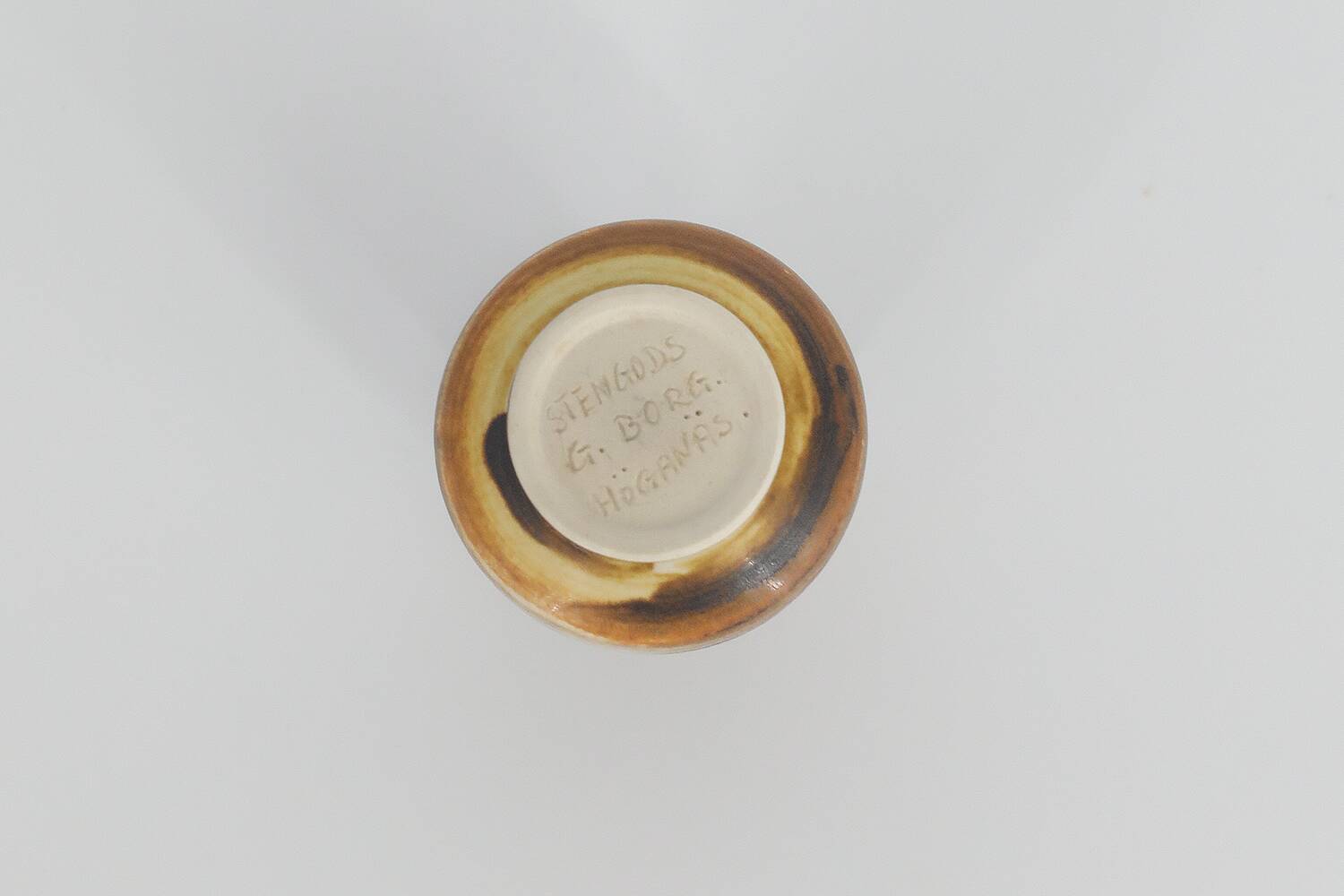 Small Mid-Century Scandinavian Modern Collectible Honey Stoneware Vase by Gunnar Borg, Set of 4