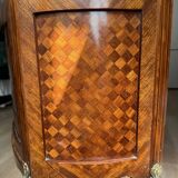 Curved marquetry display case, half-moon shape, checkerboard marquetry