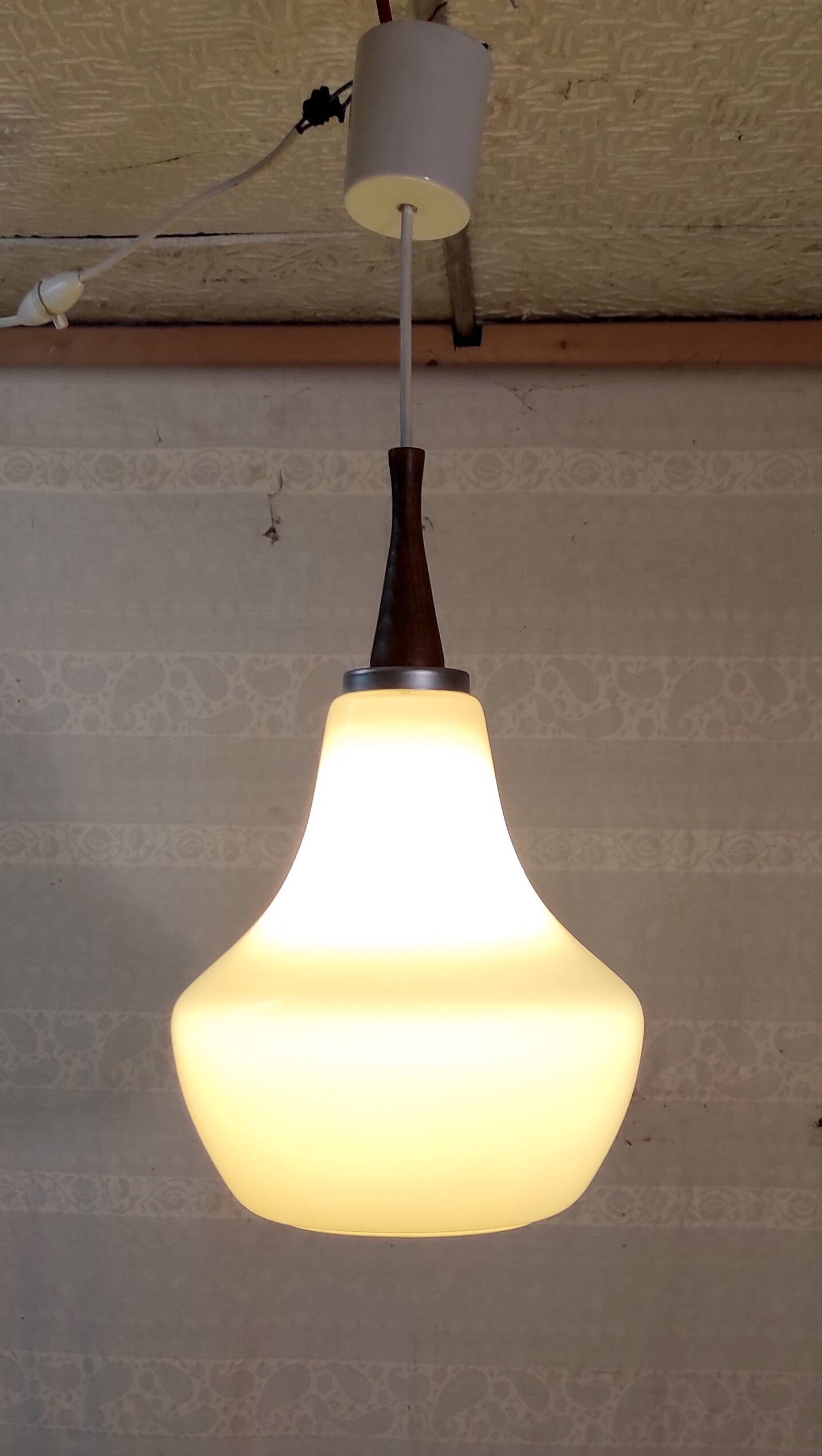 Scandinavian style suspension in green/yellow opaline - 1970s