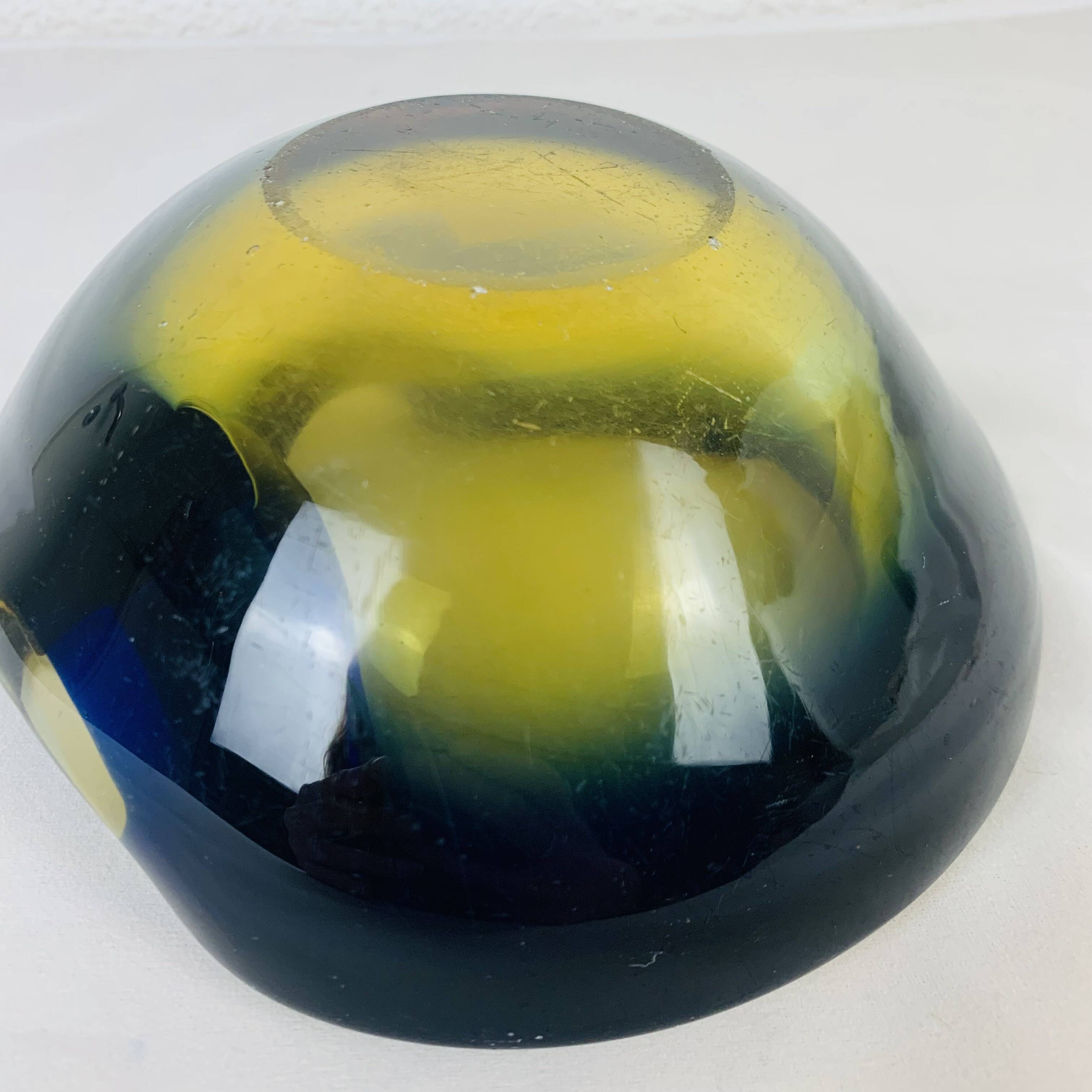 Sommerso Murano glass empty pocket ashtray