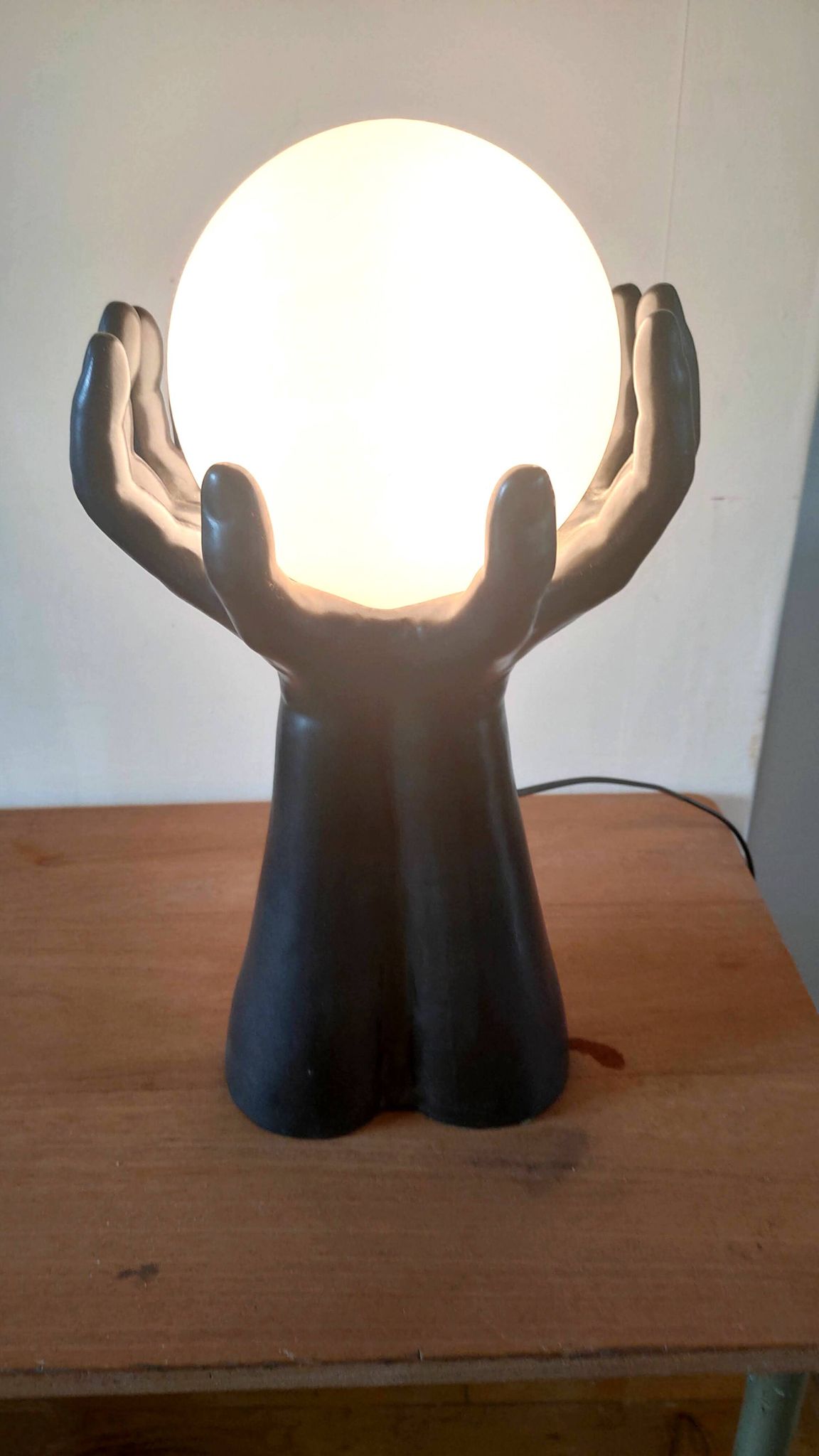 Large ceramic lamp pair of hands design 70s