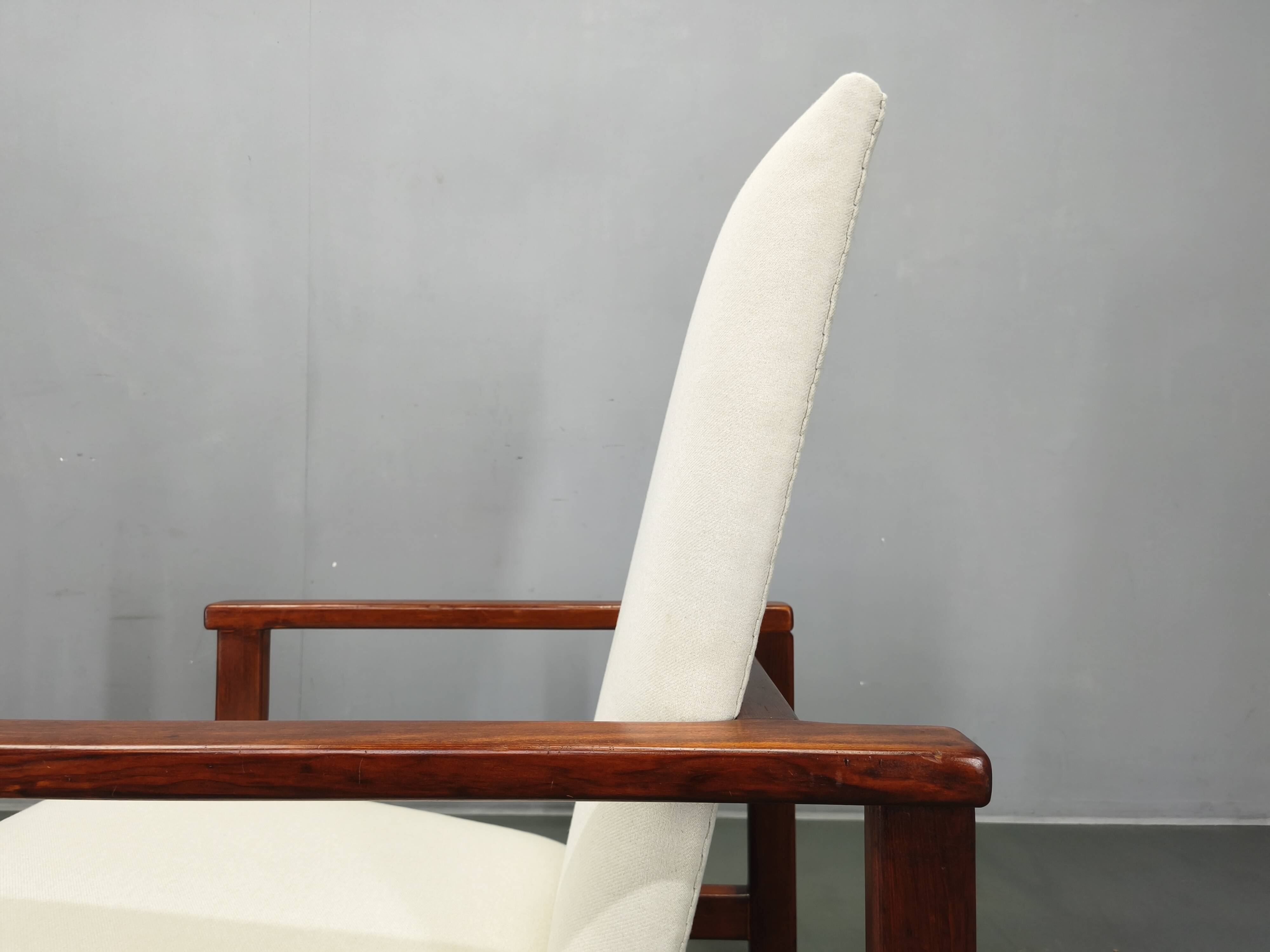 Pair of Mid-Century Pine Lounge Chairs, Czechoslovakia 1970s