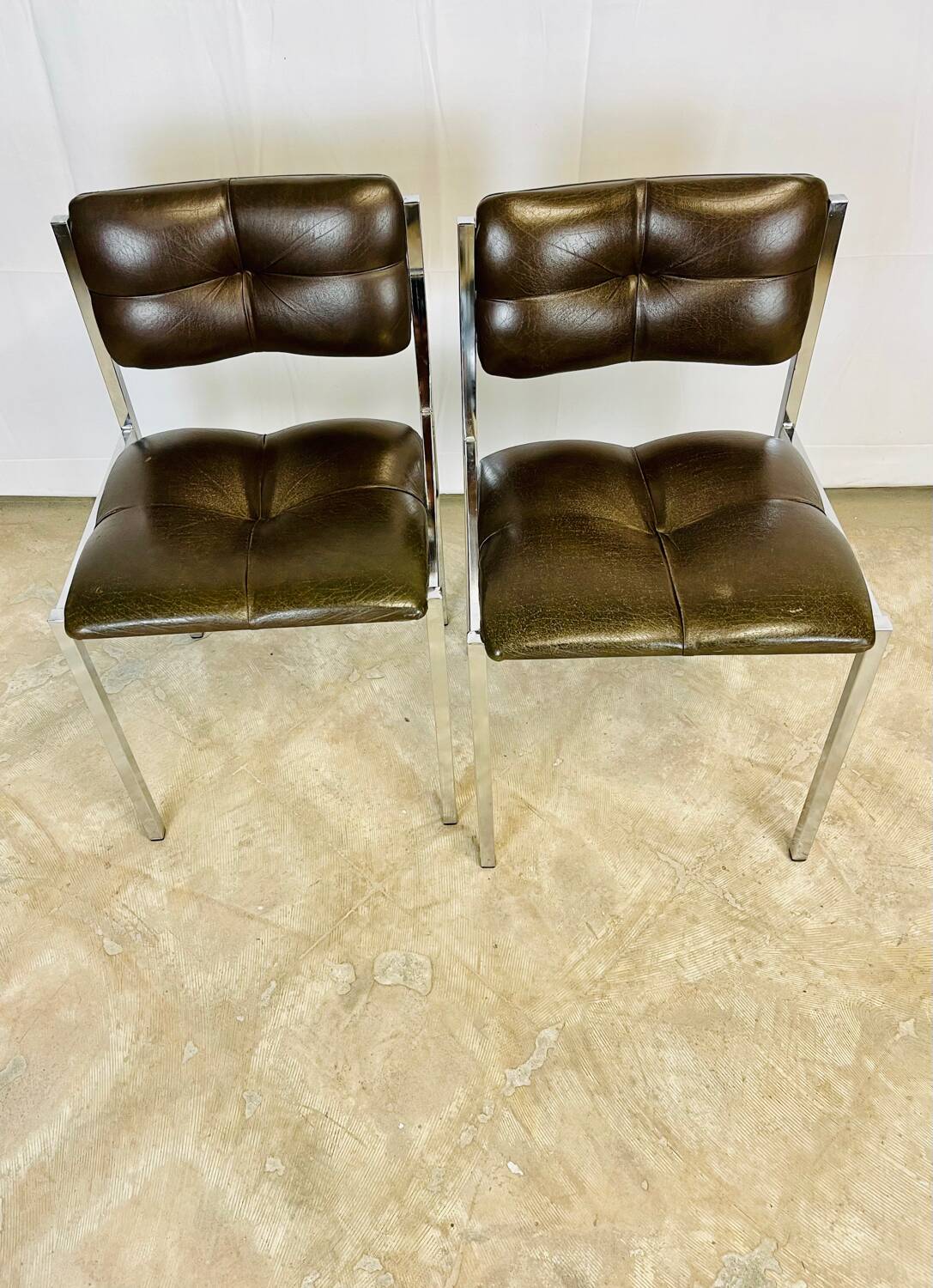 Pair of 70s chairs