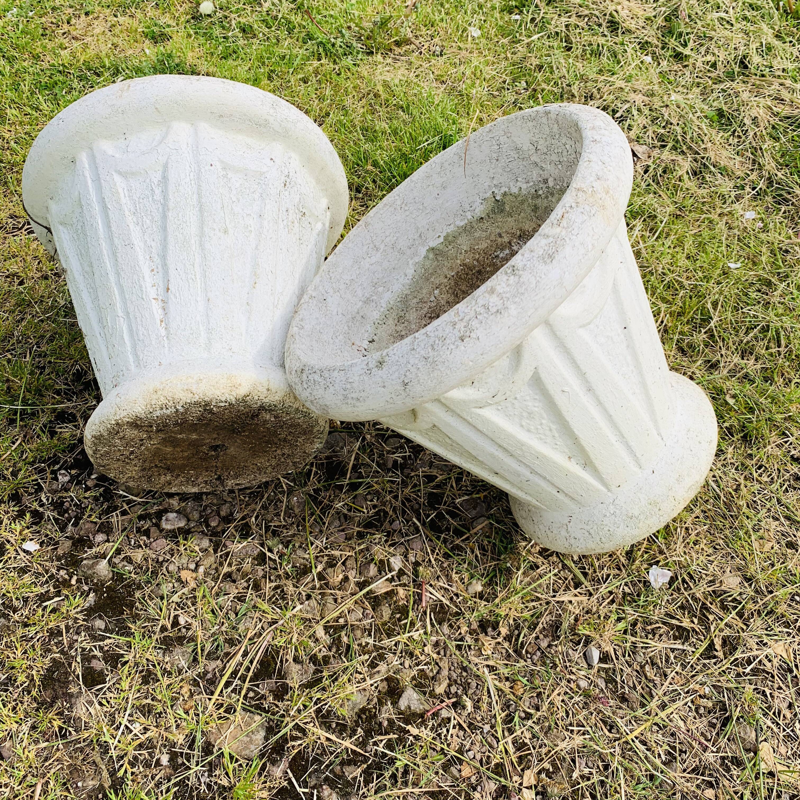 Pair of Grandon Fres pots
