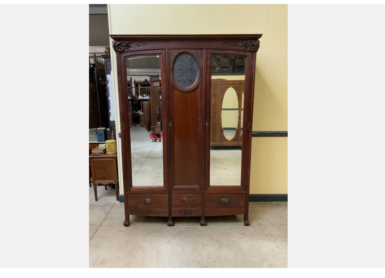 Antique wardrobe, linen cupboard - Art Nouveau