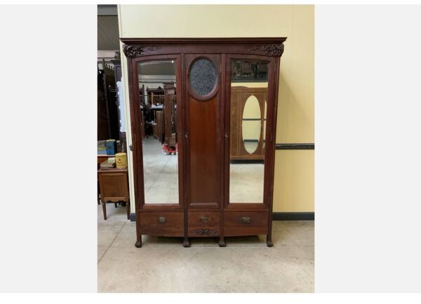 Armoire ancienne, armoire à linge - Art nouveau