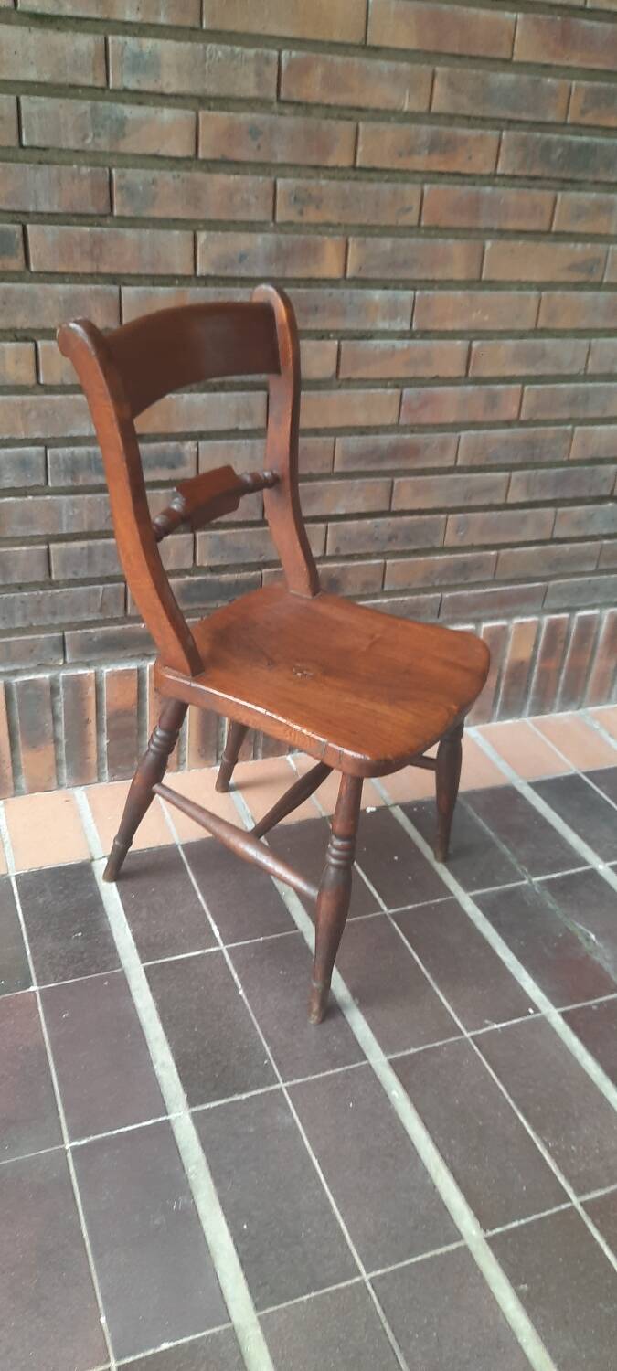 English boat style chair