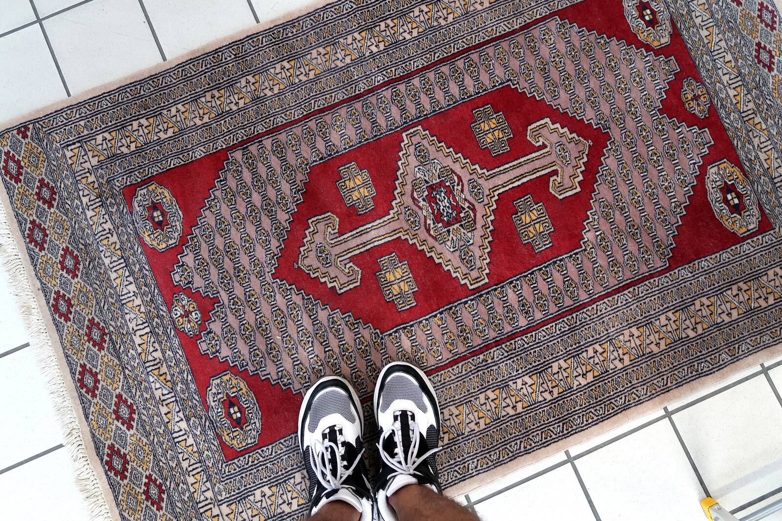 Tapis vintage fait main Boukhara ouzbek – 98 cm x 156 cm