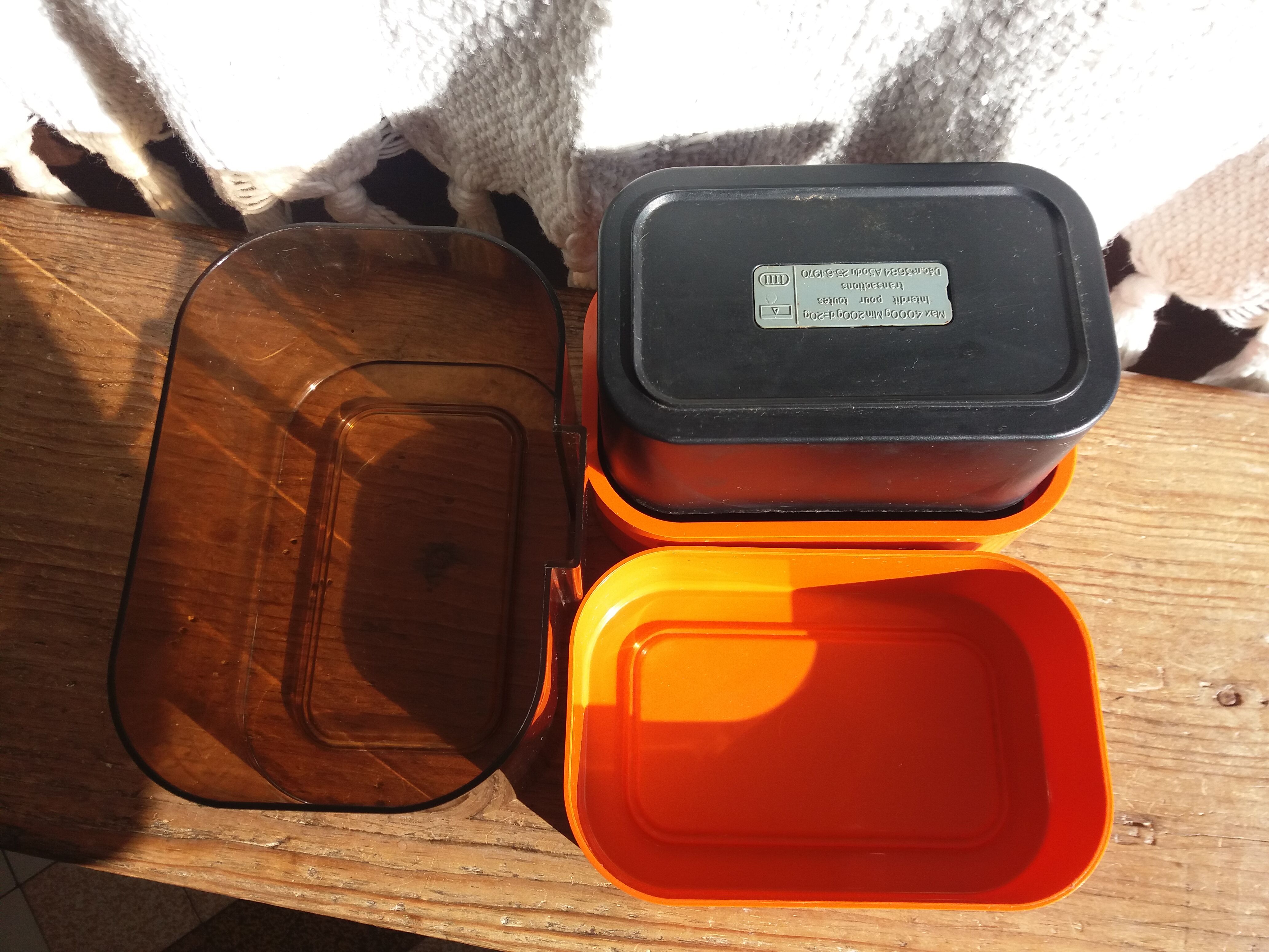 Orange Terraillon scale from the 70s by Marco Zanuso