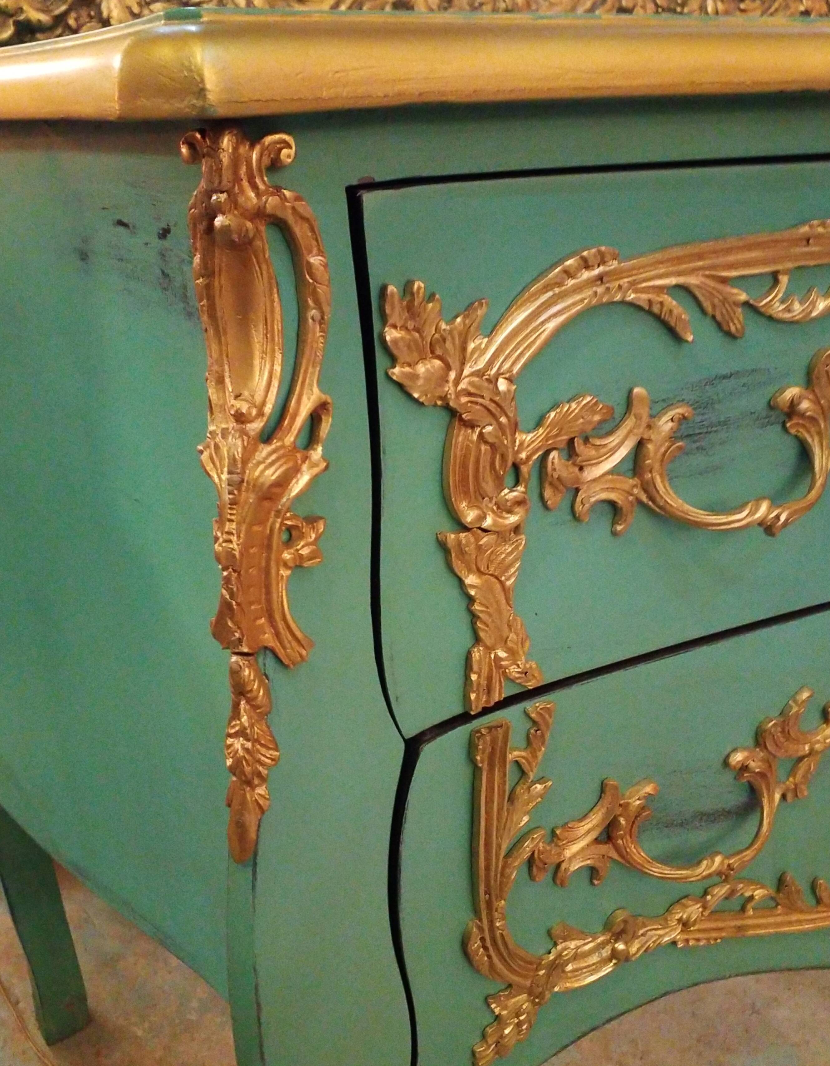 Louis xv chest of drawers