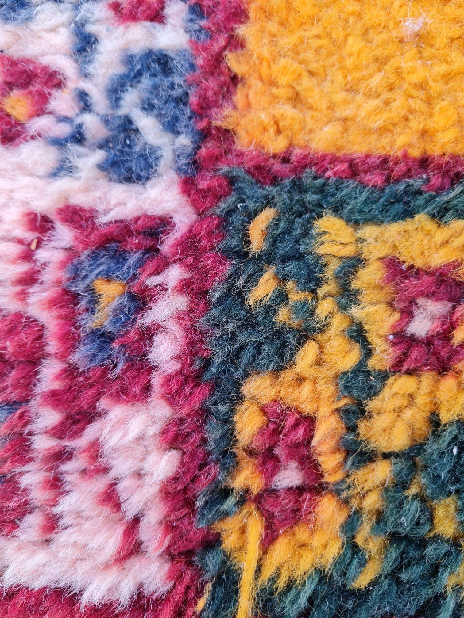 Handmade Berber carpet in wool 196 x 310cm