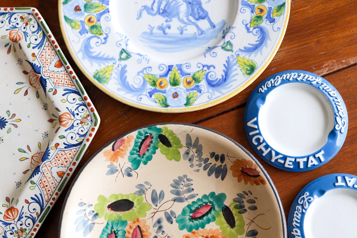 Glazed earthenware dish – polychrome floral decoration