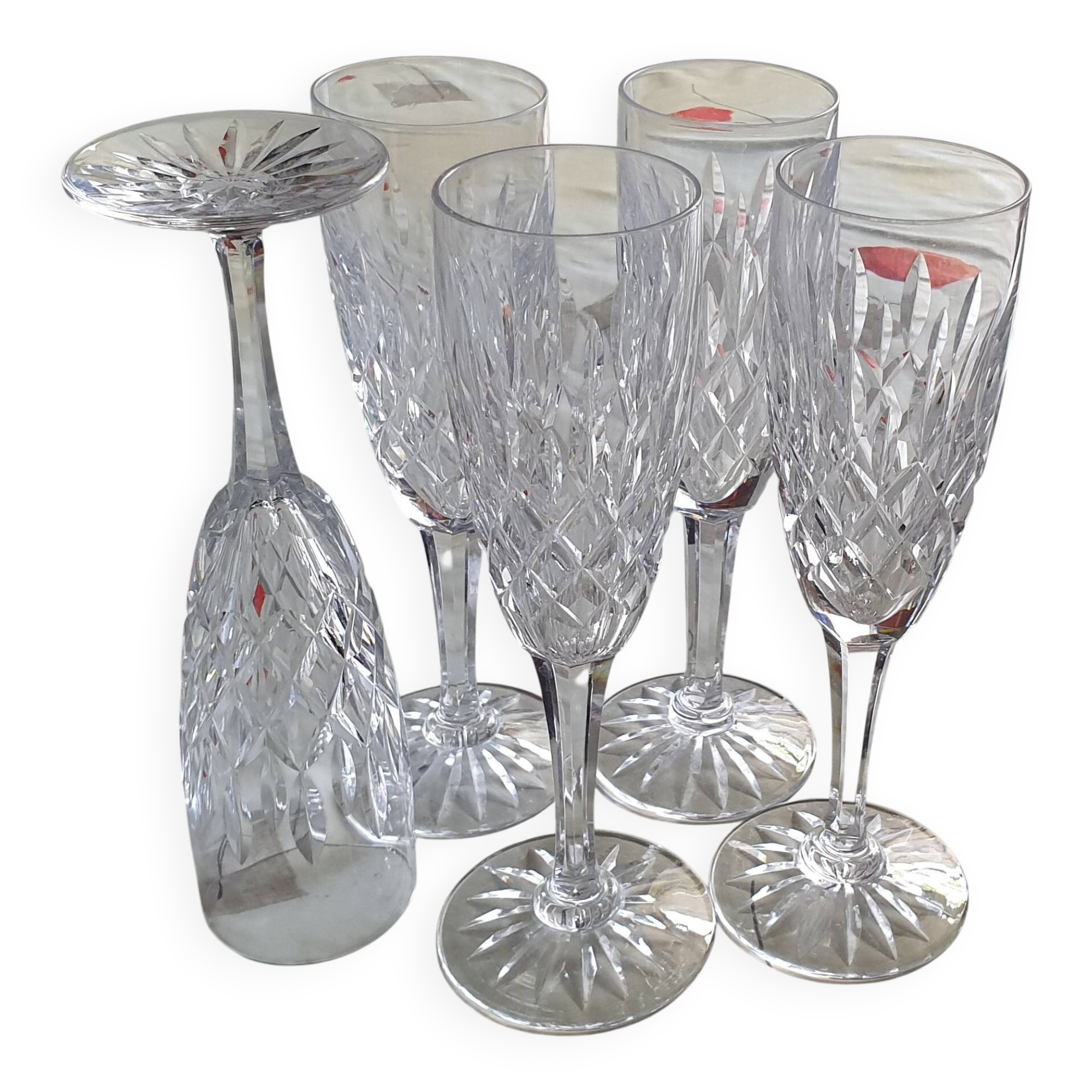 Champagne flutes from the Chantilly service by Cristallerie Saint-Louis.