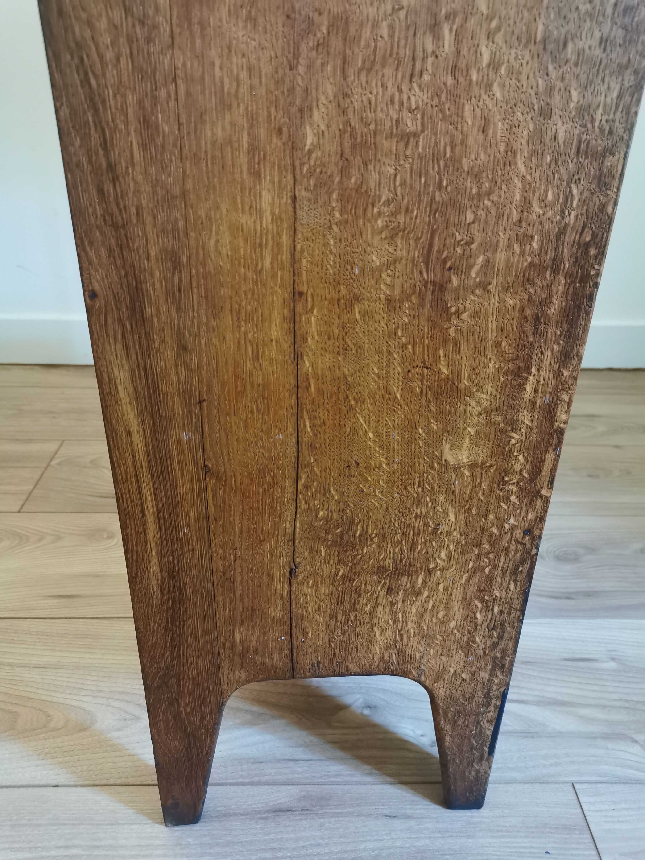 Meuble de rangement des années 40