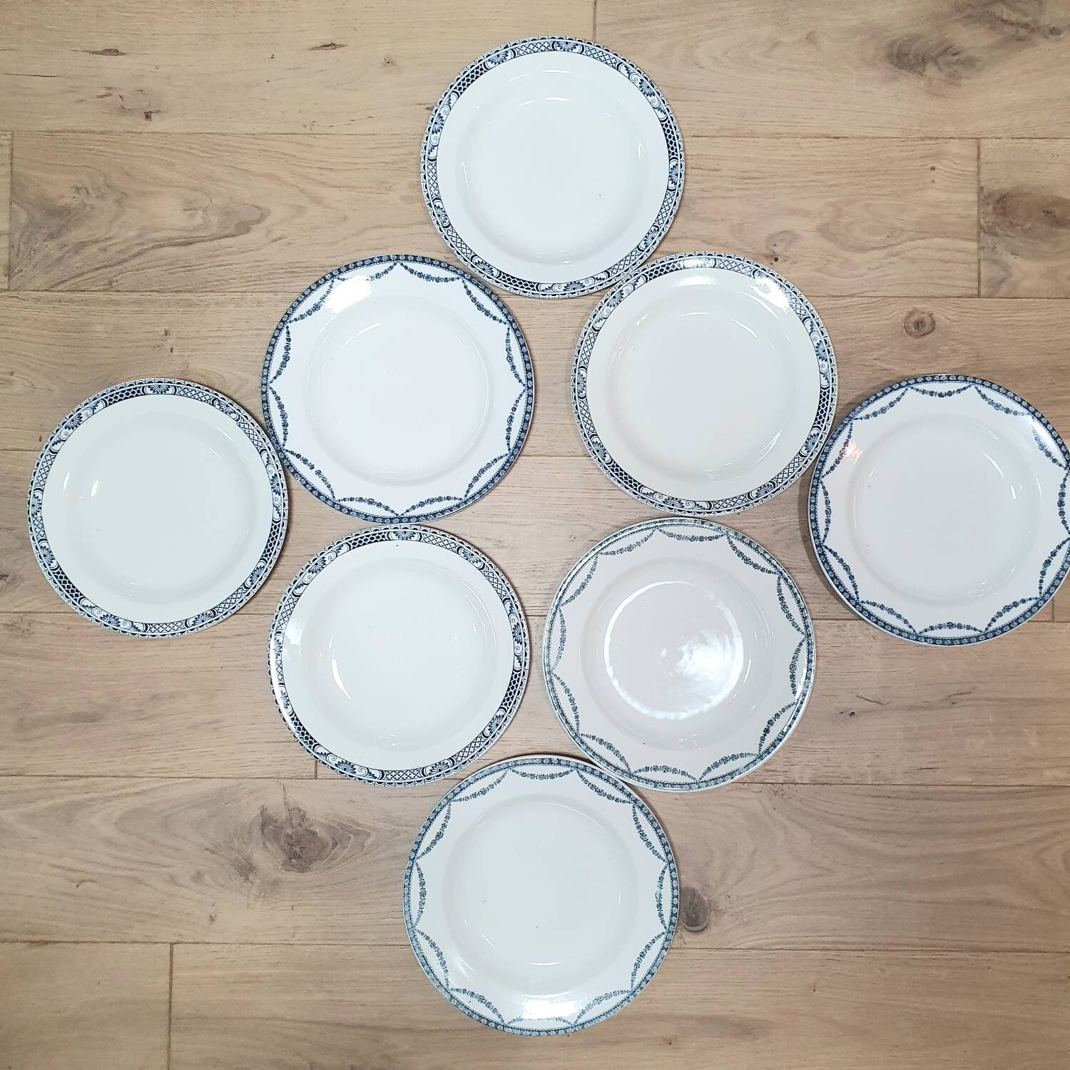 8 Terre de Fer semi-deep plates