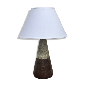 Besson sandstone lamp