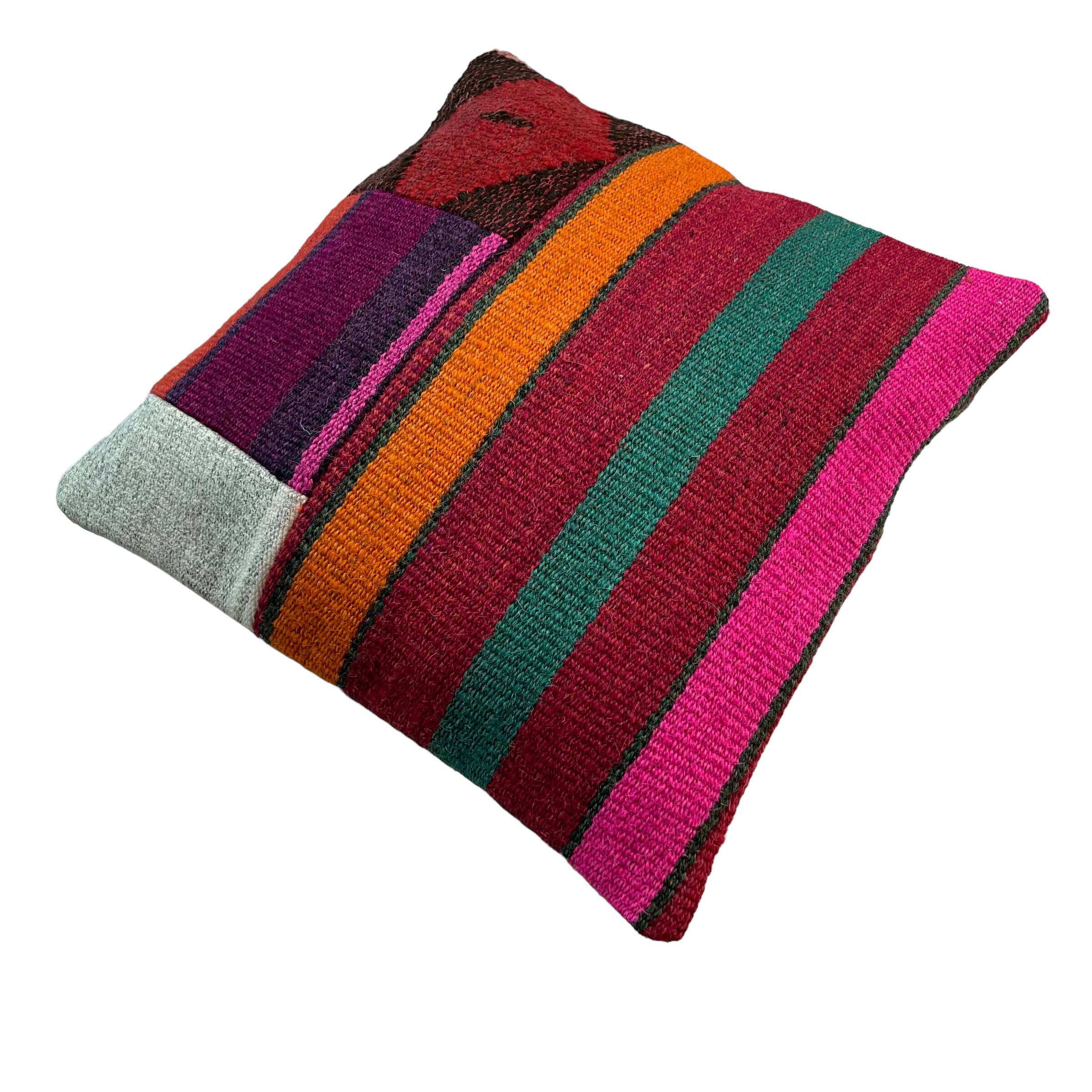 Vintage turkish kilim cushion cover , 40 x 40 cm