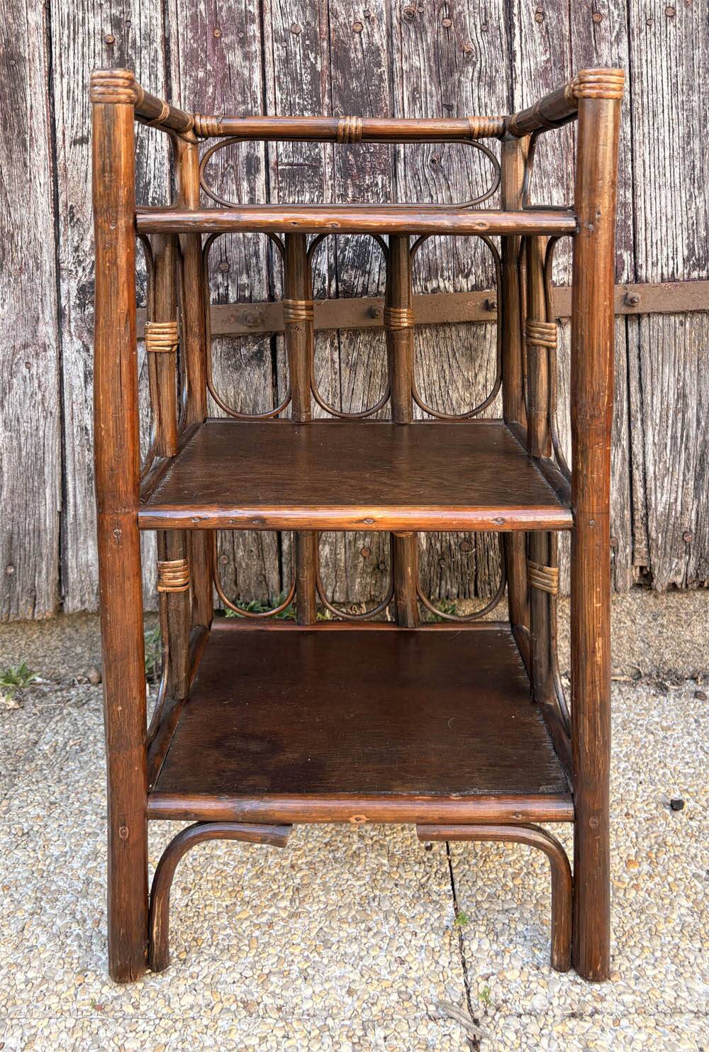 Small vintage shelf in rattan and wood — exotic bohemian, 60s 70s