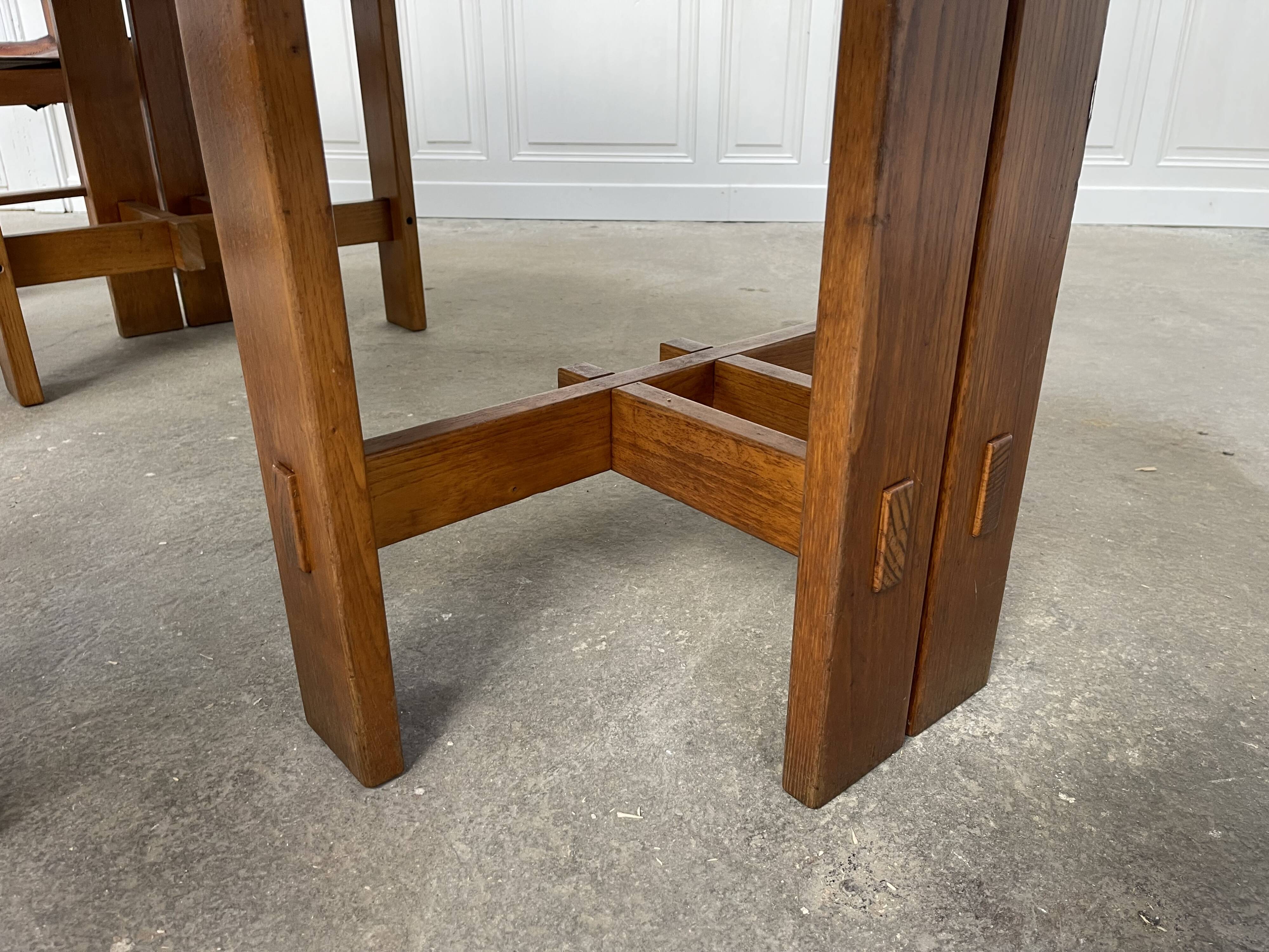 Vintage round table Maison Regain