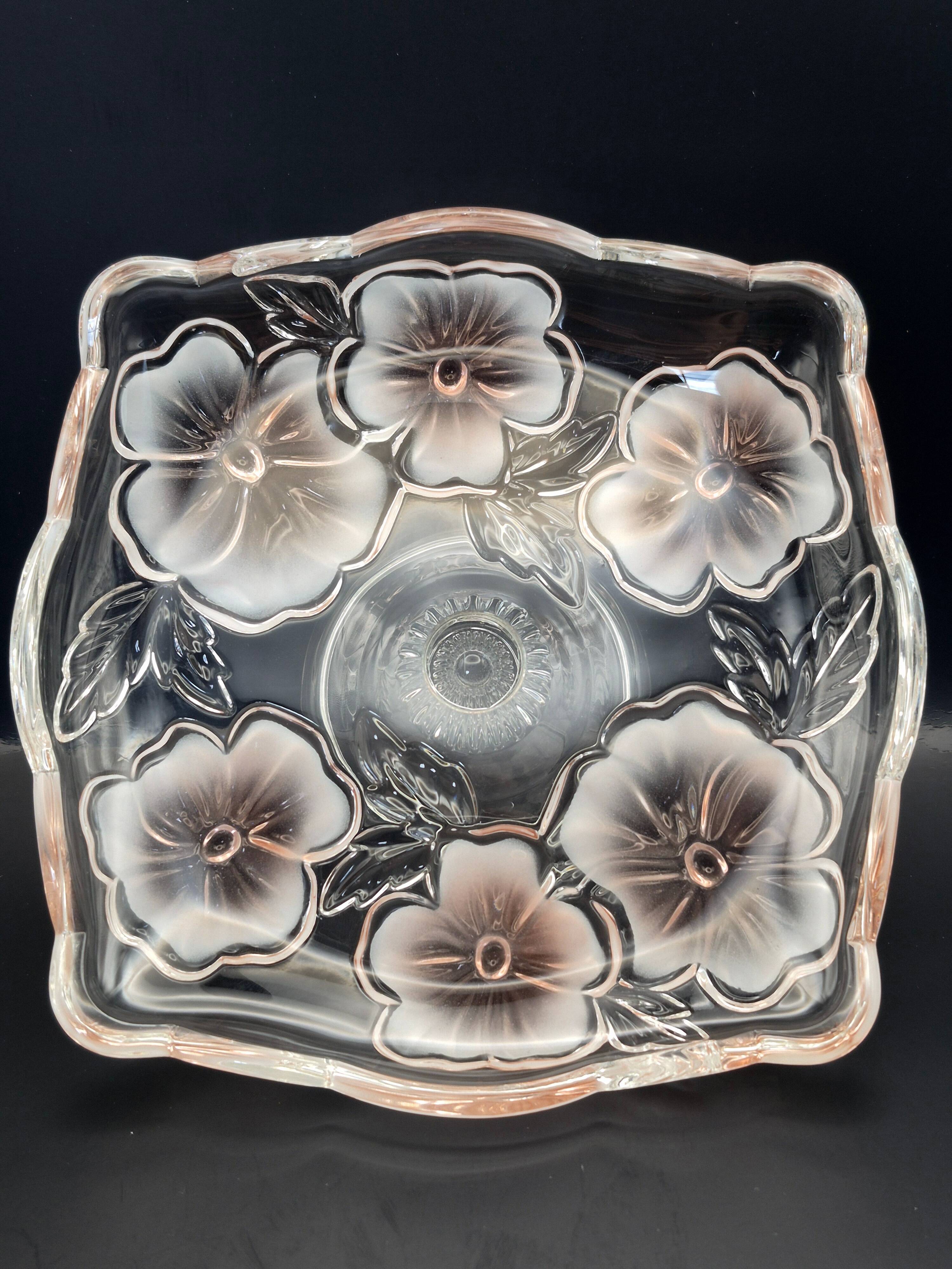 Vintage glass display stand "Pansy Bouquet Pink" — Studio Nova by Mikasa