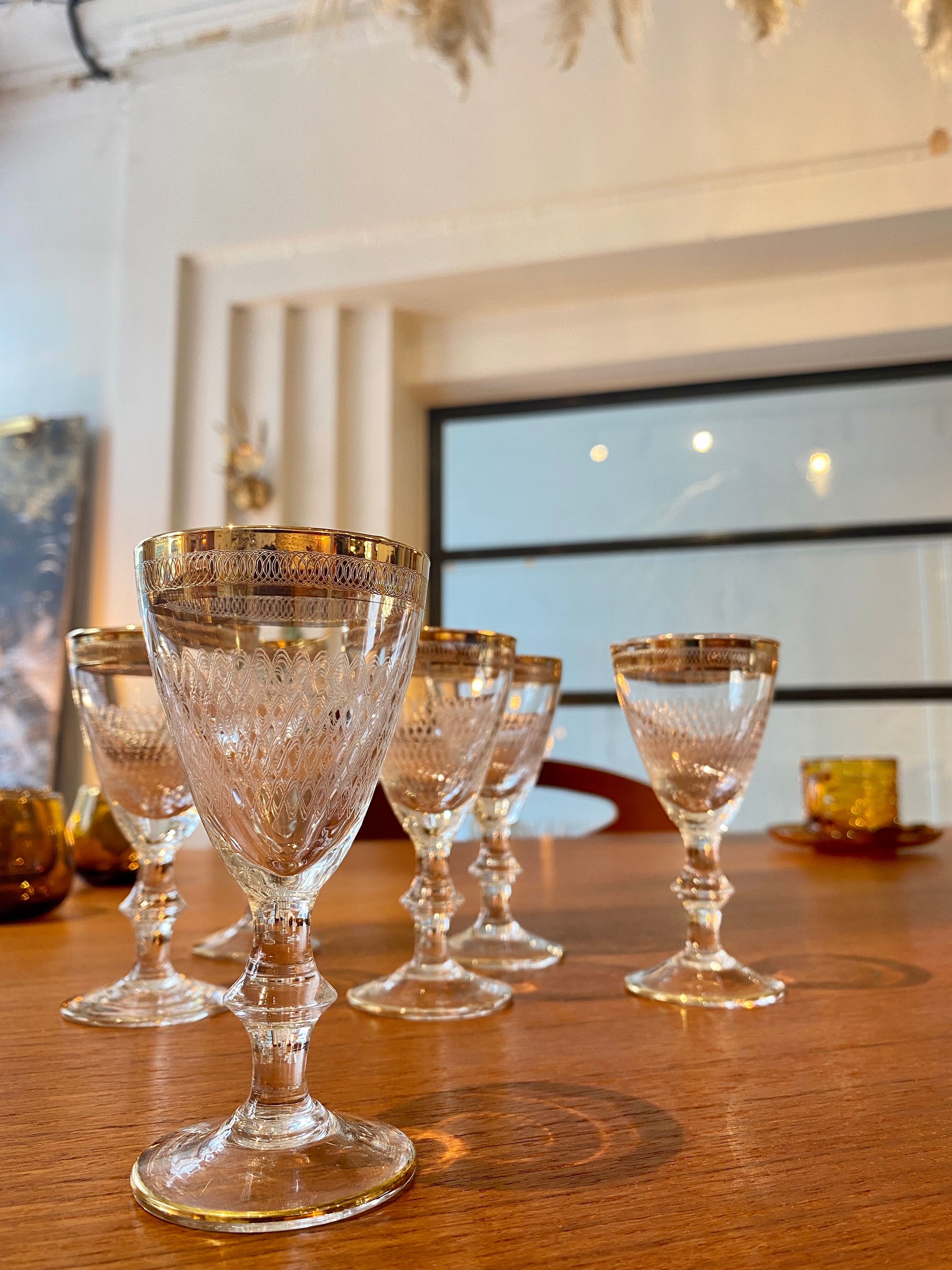 Set of 6 engraved digestive/liqueur/port/drop glasses