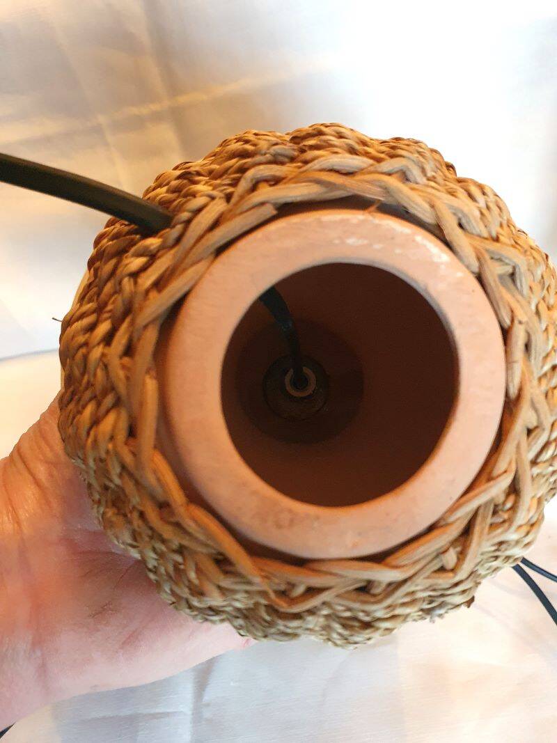 2 rattan bedside lamps