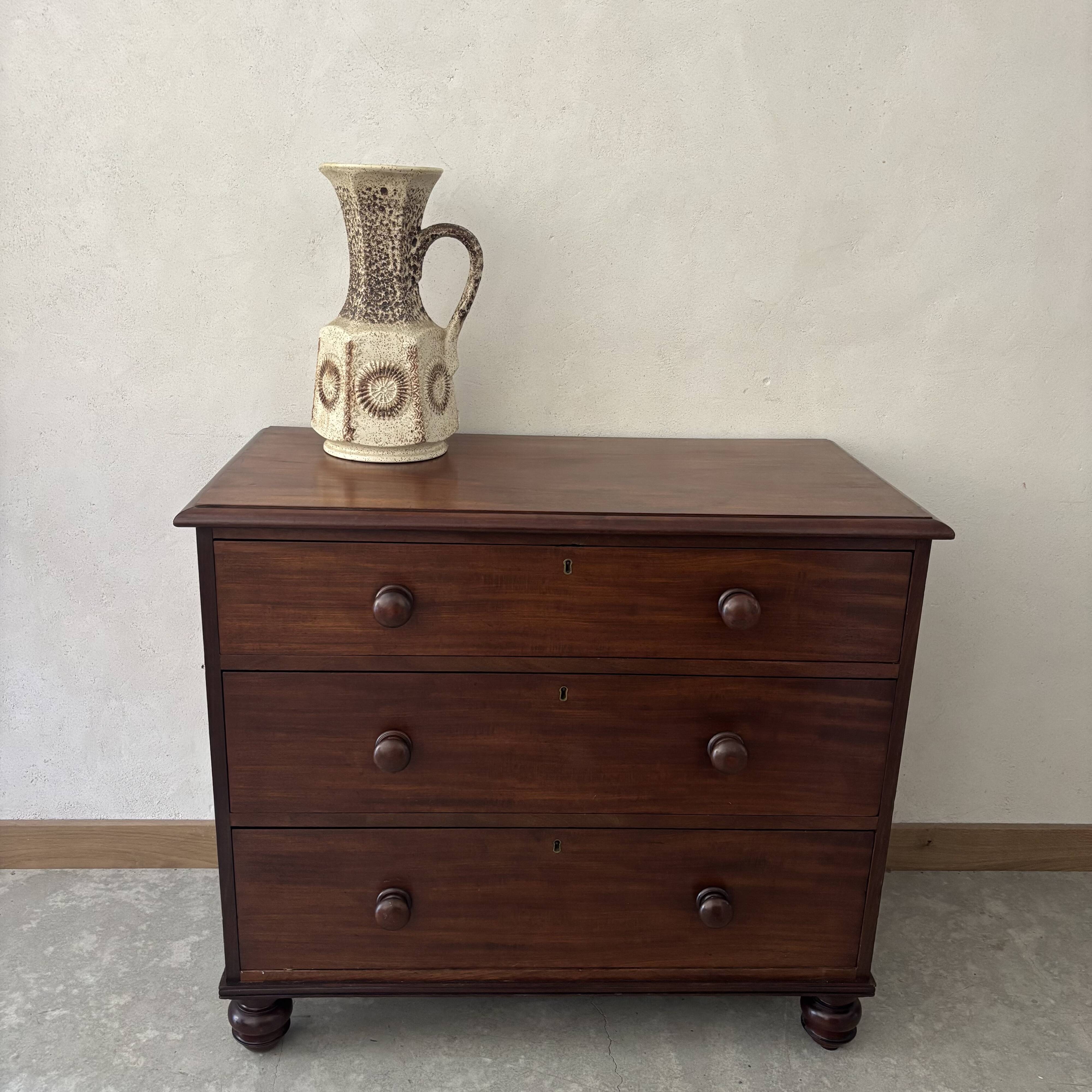 English mahogany commode