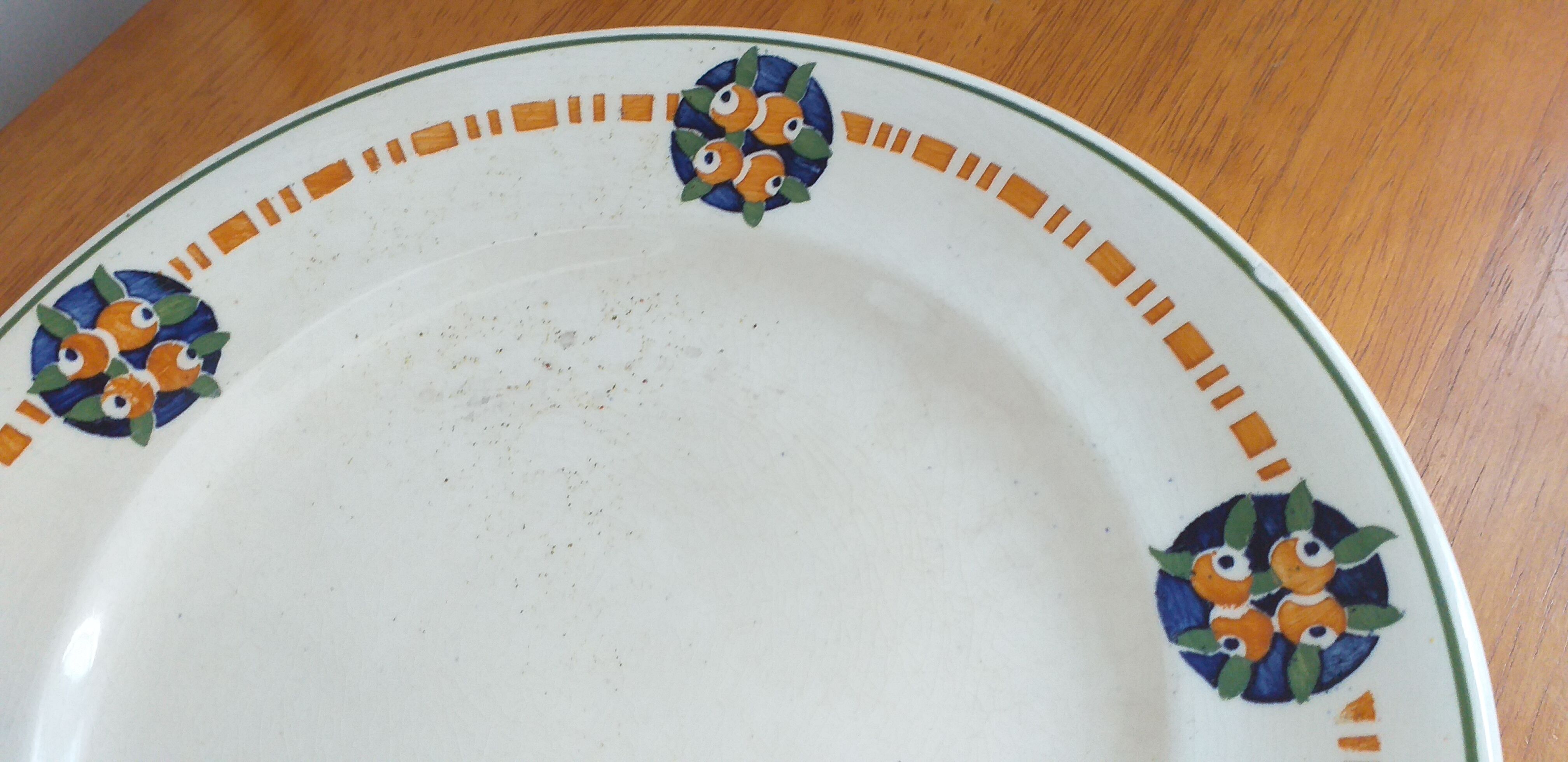 Compotier en porcelaine de Longwy modèle Caprice