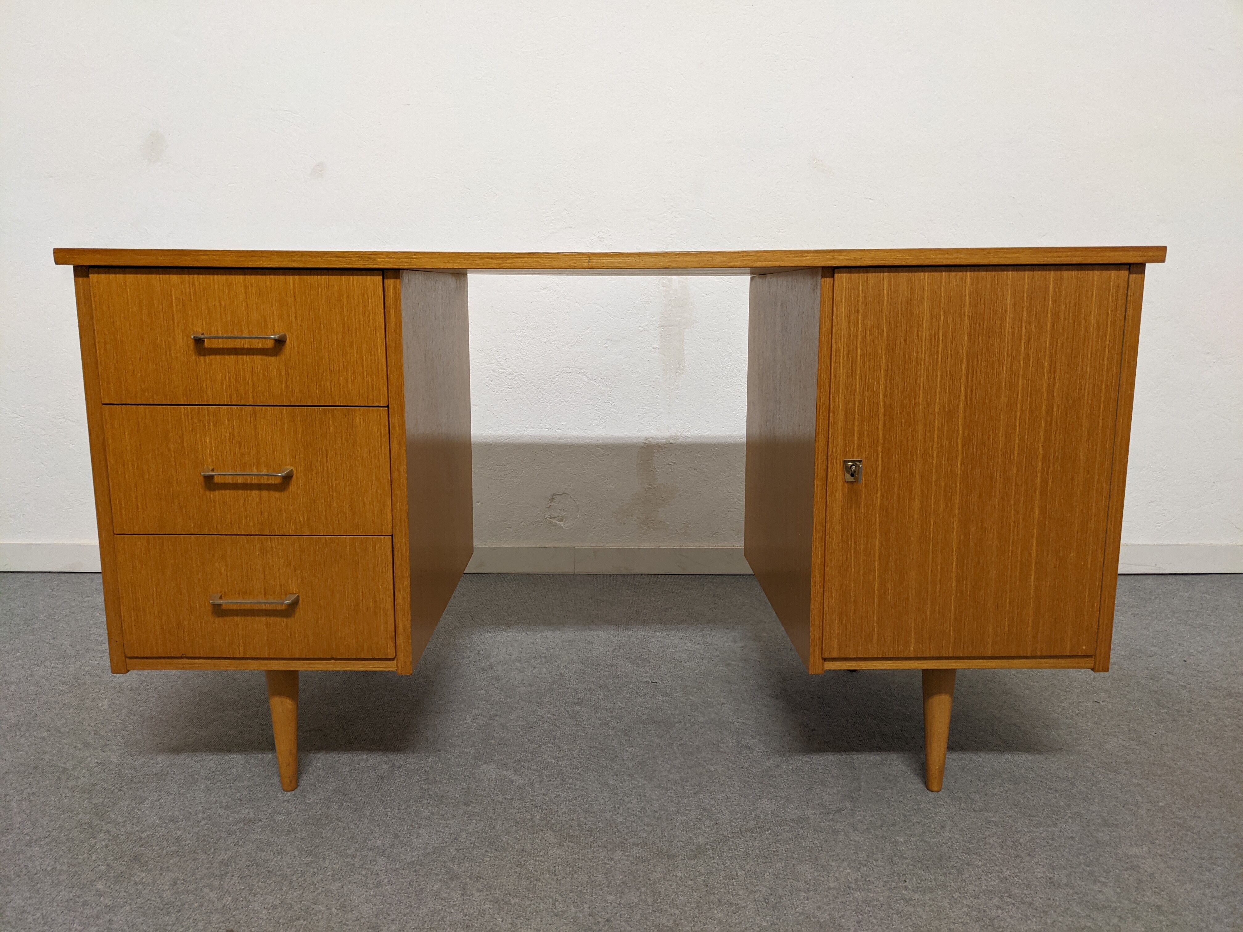 Office of the 50s/60s