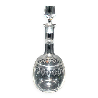 Antique carafe with guilloché spiral decoration – pantograph chemical engraving, circa 1900