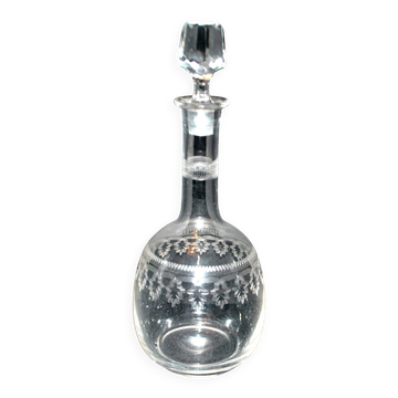 Antique carafe with guilloché spiral decoration – pantograph chemical engraving, circa 1900
