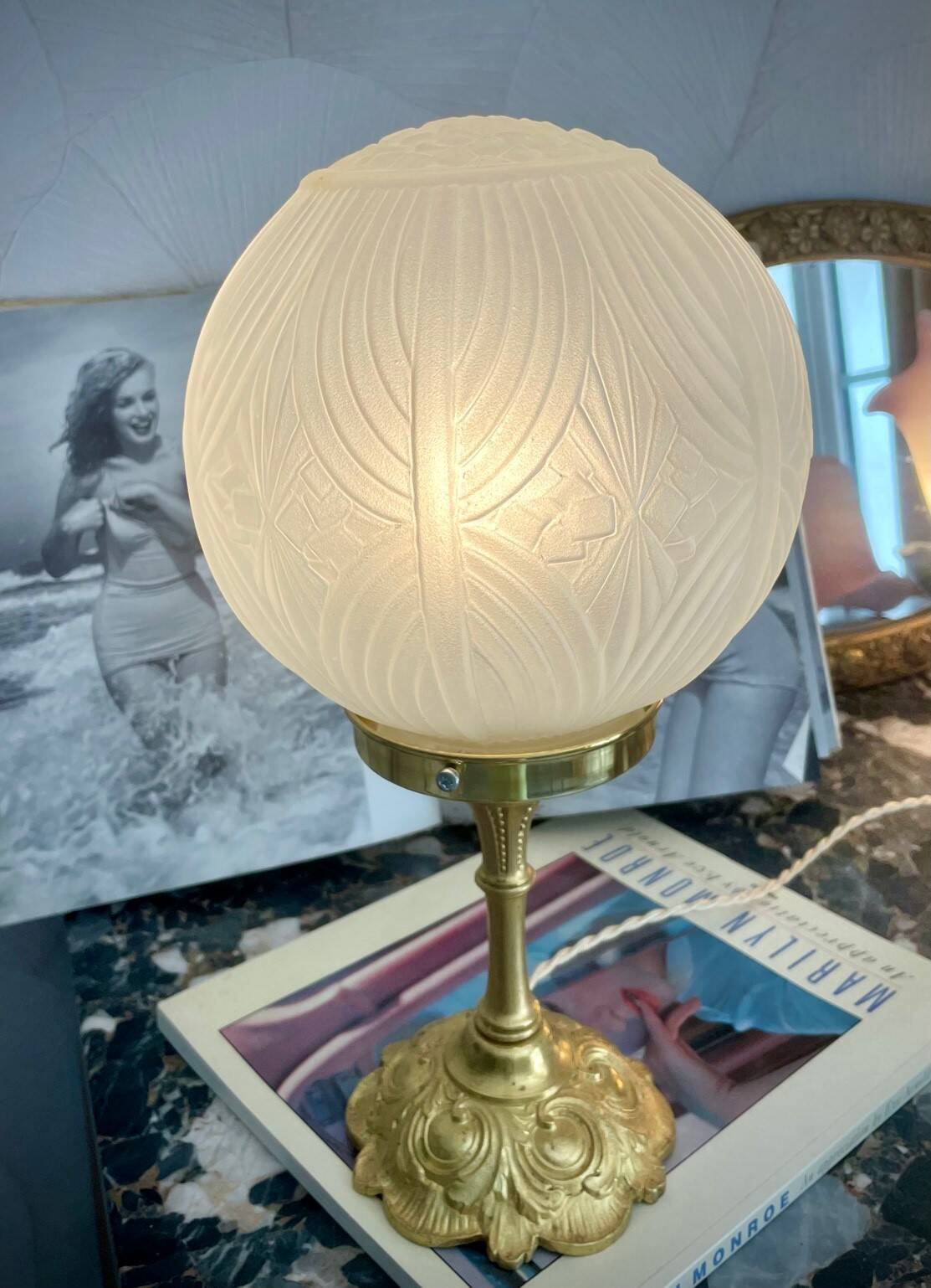Lampe art déco avec pied en bronze