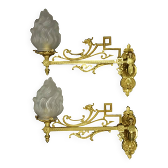 Pair of large sconces with griffin heads, Napoleon III period, 19th century - bronze & Sèvres glass