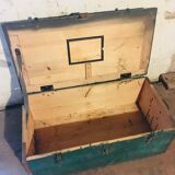 Green ammo chest with letters on it