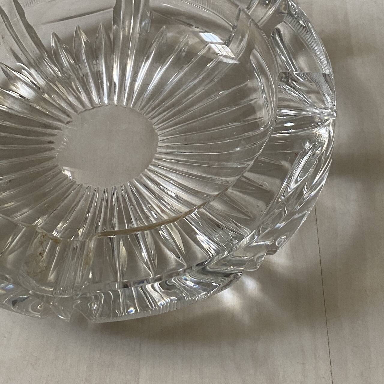 Ashtray or crystal catchall