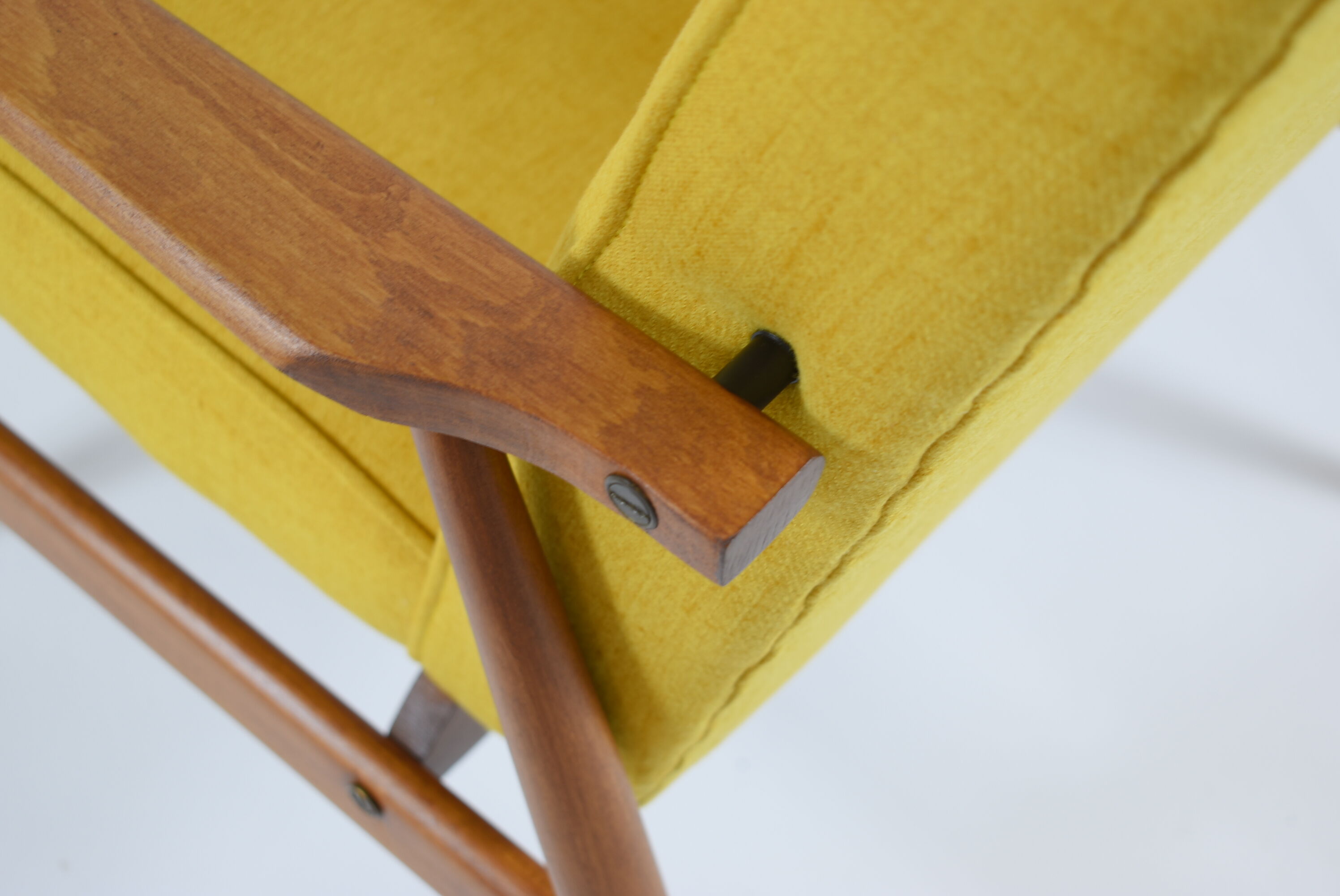 Fauteuil, années 70, couleur jaune