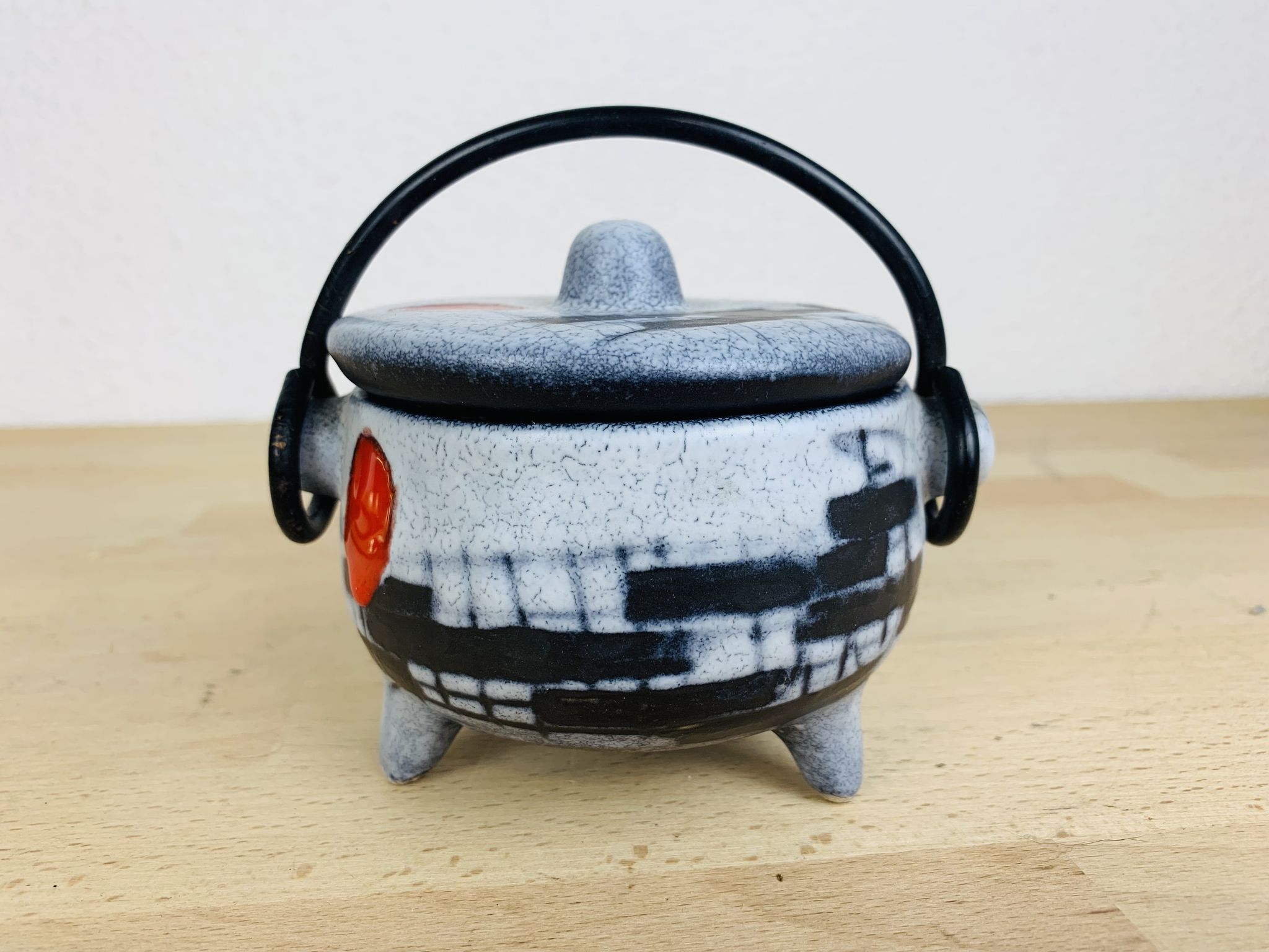 Bonbonnière by François Caleca in Vallauris, ceramics from the 60s