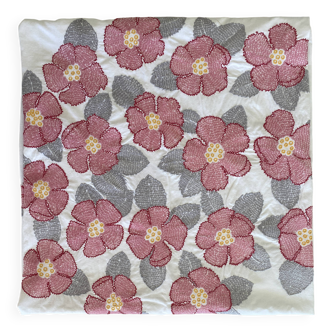 Embroidered square tablecloth with floral decoration - cotton - 150x150 cm