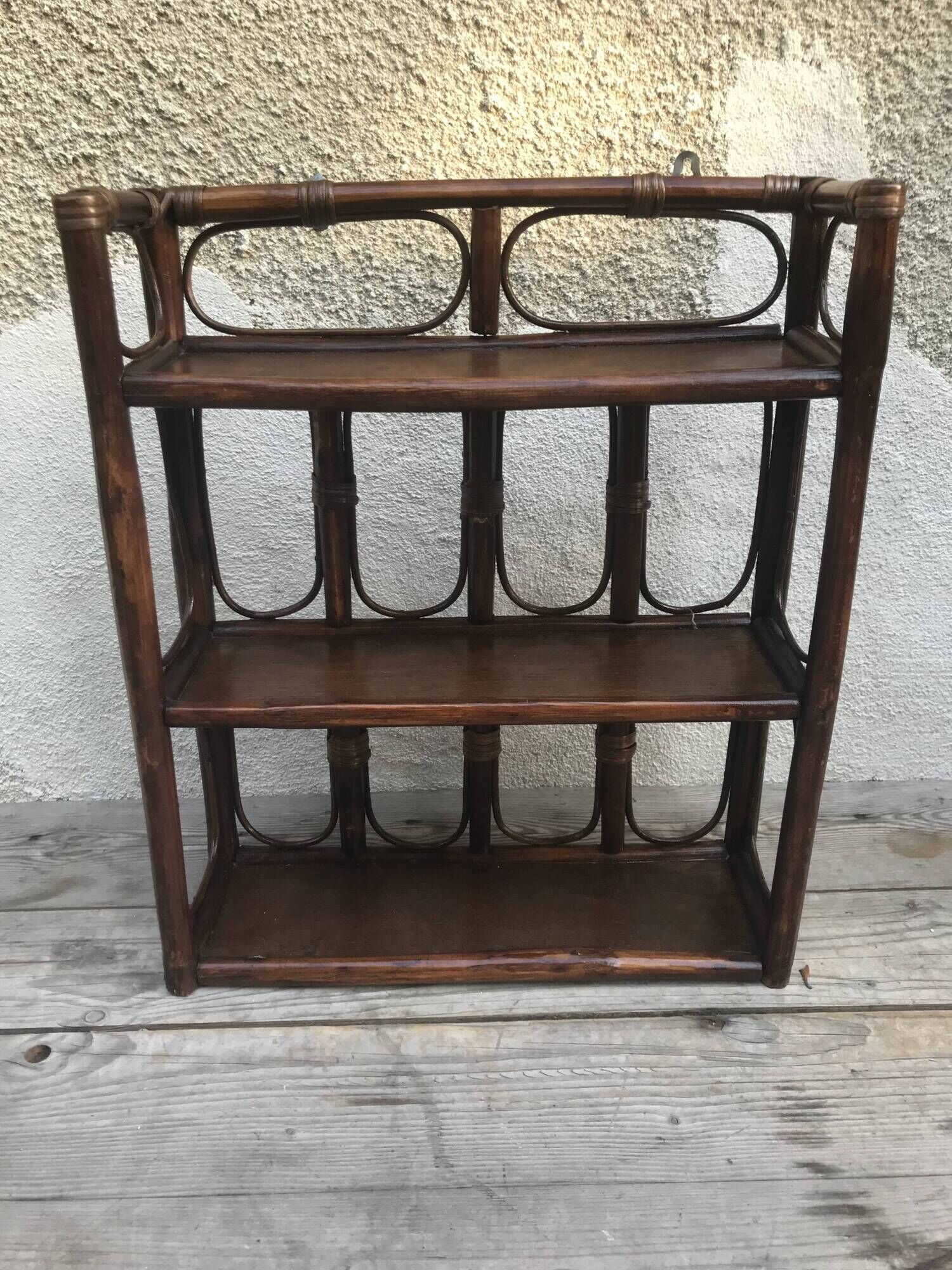 Wall shelf 3 trays in brown rattan from the 60 vintage