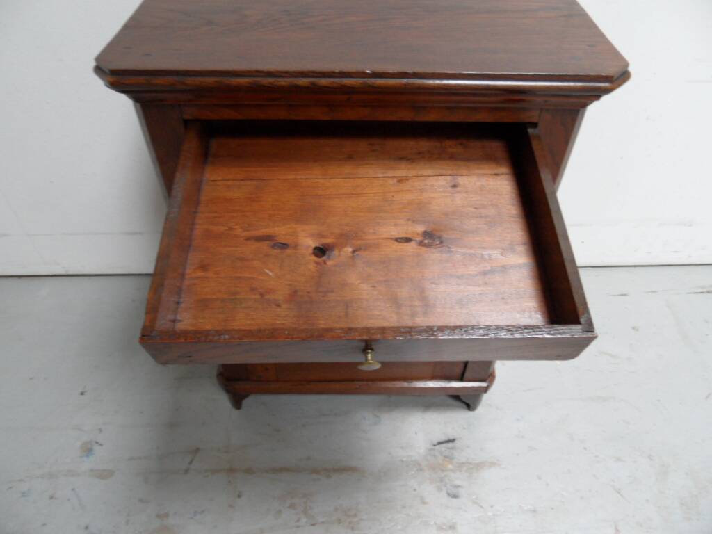 Antique oak one door cabinet