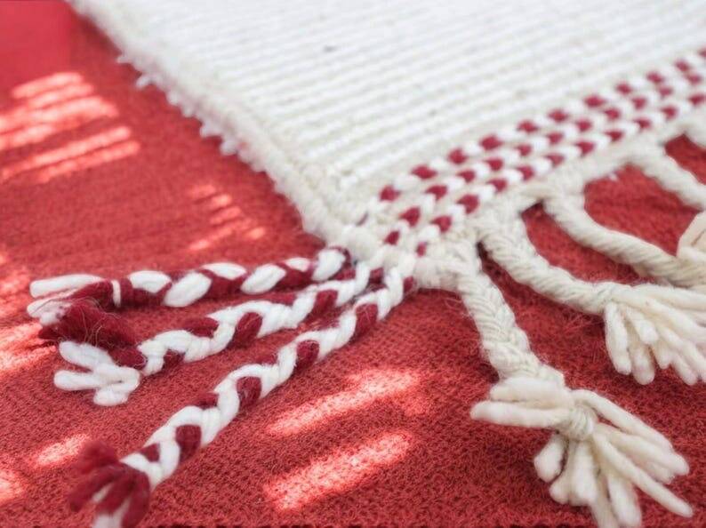 Tapis en laine naturelle fait main taille 150 x 250 cm