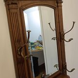 Pedestal wall cloakroom 1900