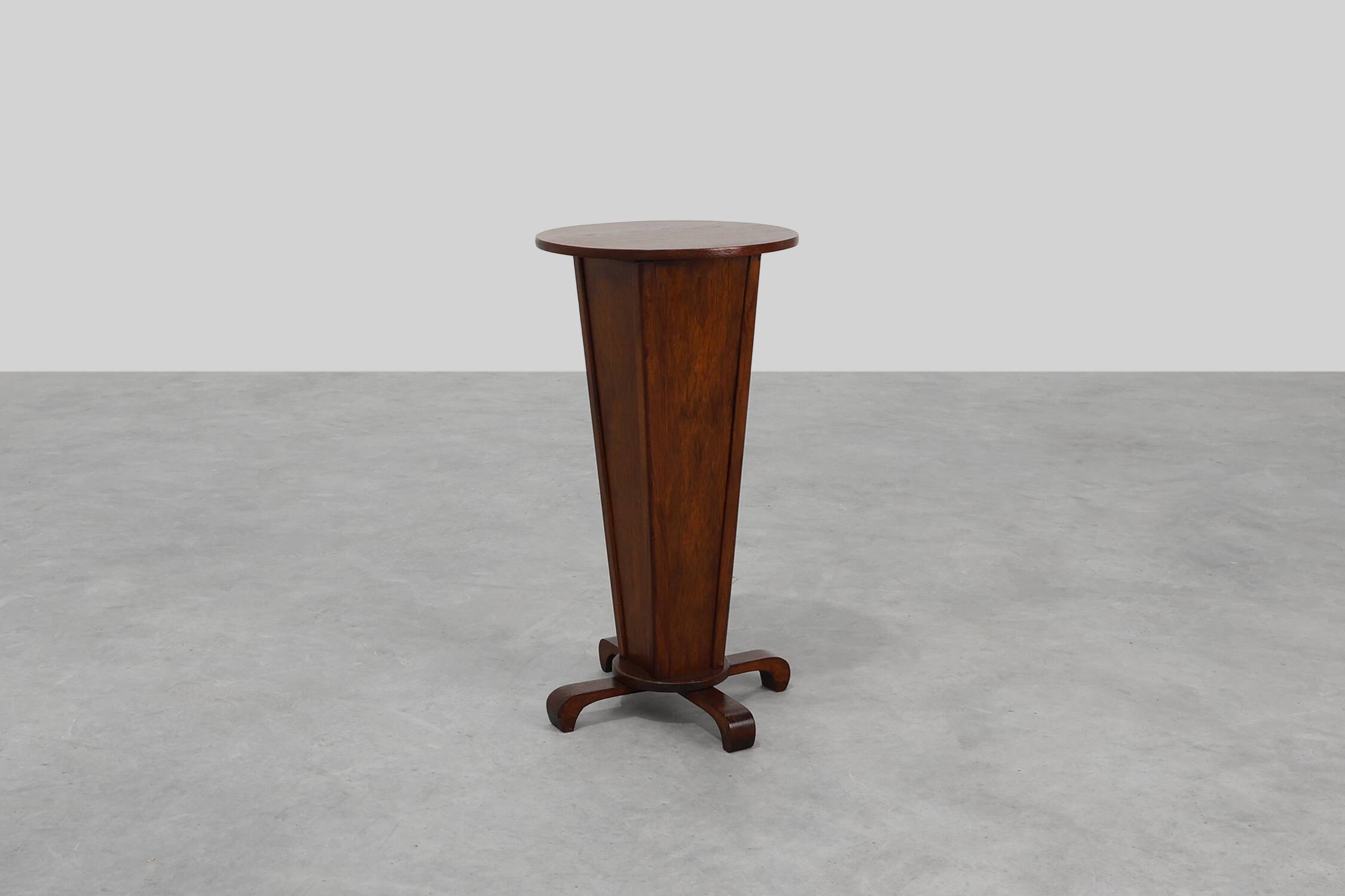 Art Deco round Oak Side Table, France 1930s