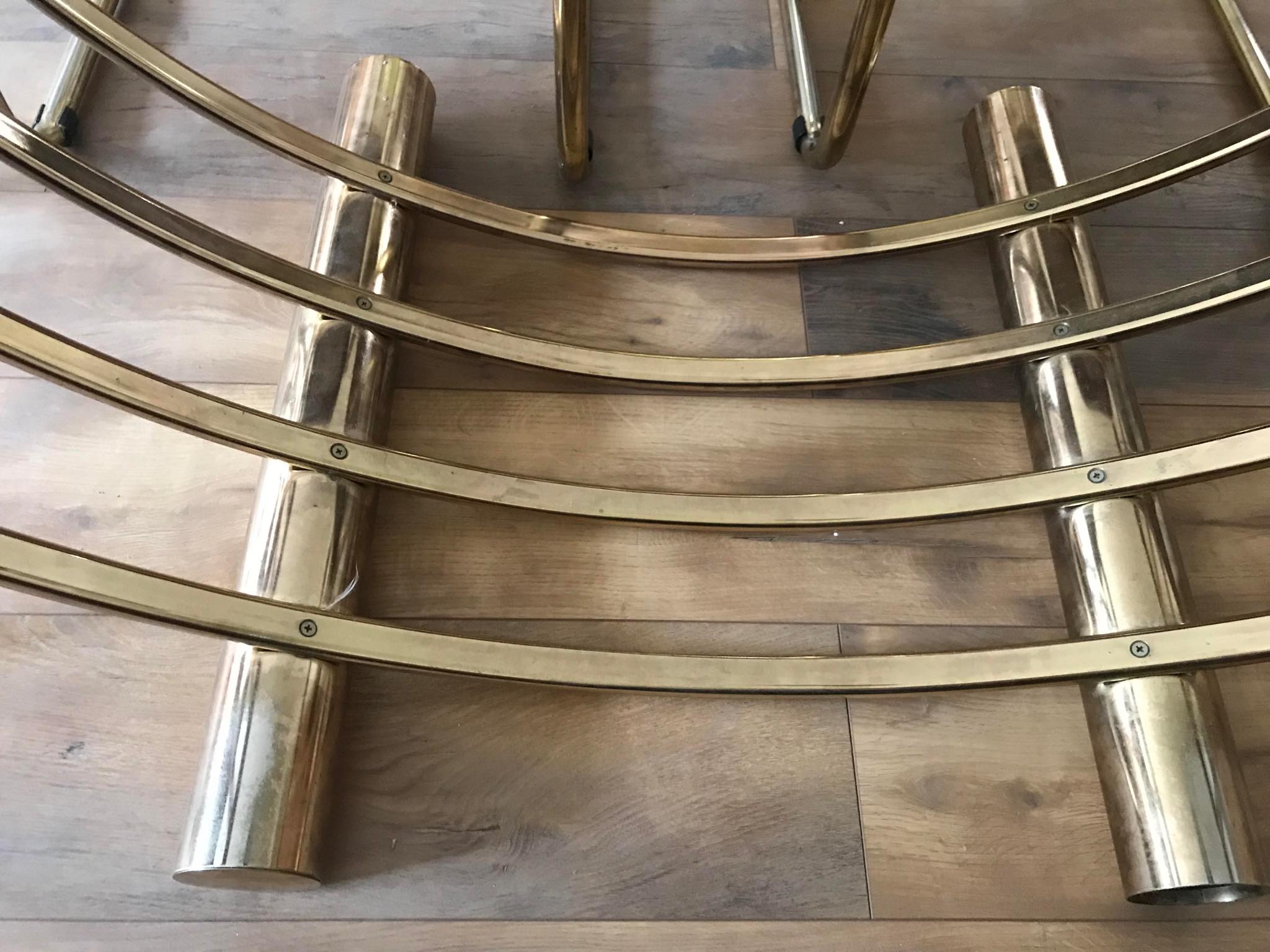 Ensemble de salle à manger chaises et table du 20ème siècle conférence