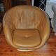 Paire de fauteuils club tulipe en plastique ivoire et cuir marron par Rafael Raffel (1970s)