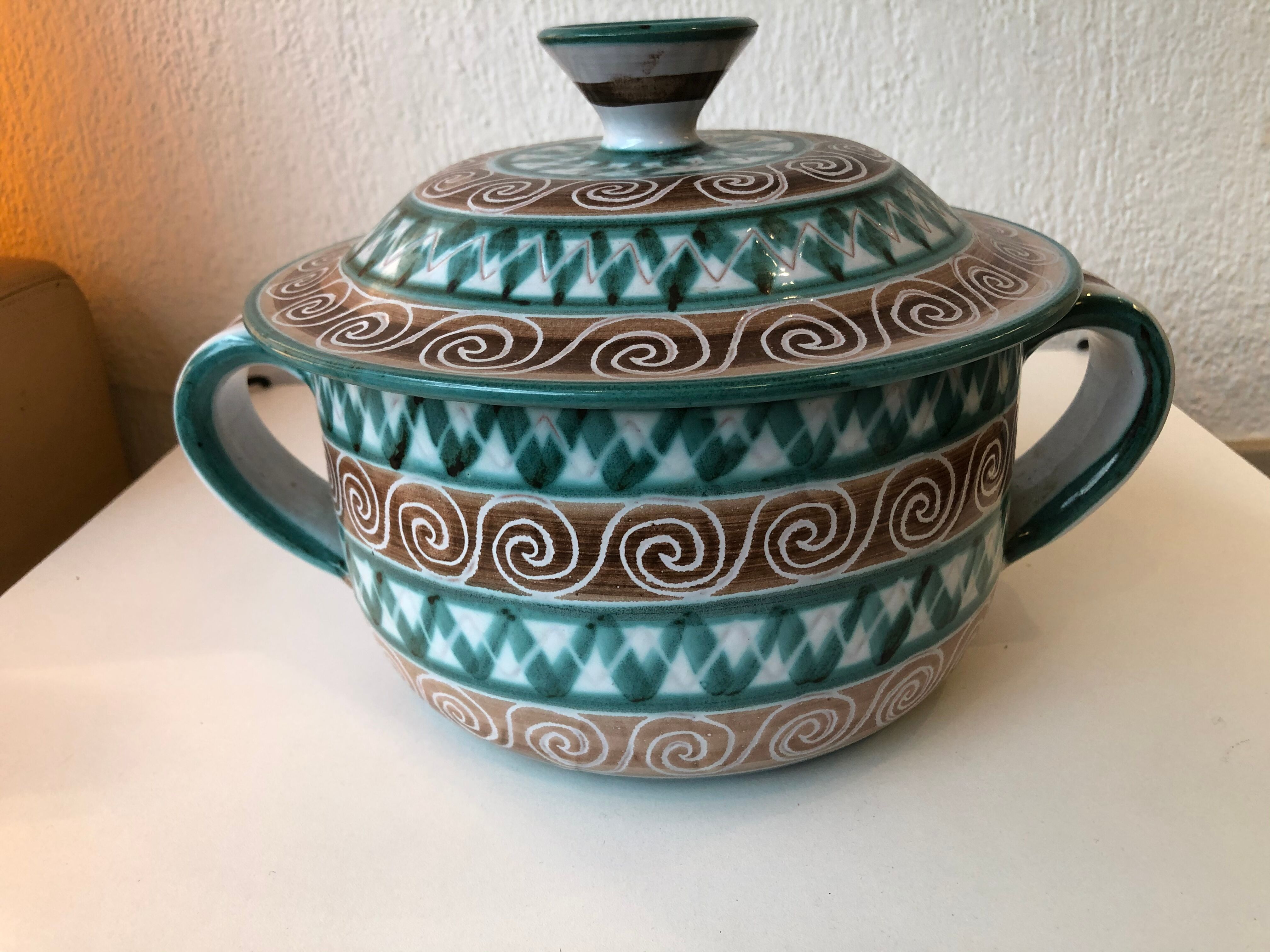 Ceramic pot by Robert Picault in Vallauris 1950