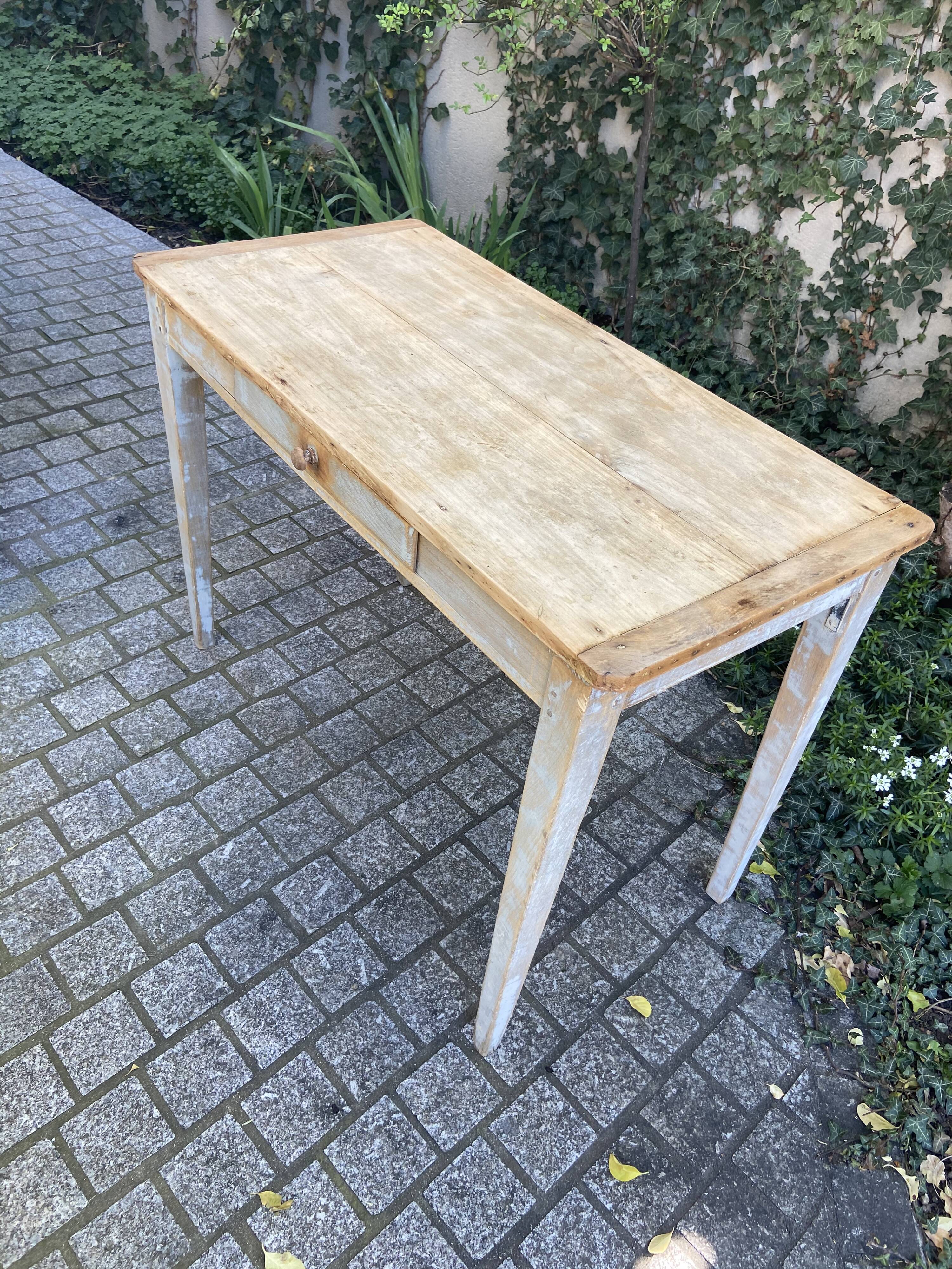 Small vintage farm table 1940 / 50