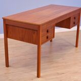 Bureau danois en teck par Domino Møbler Danmark années 1960
