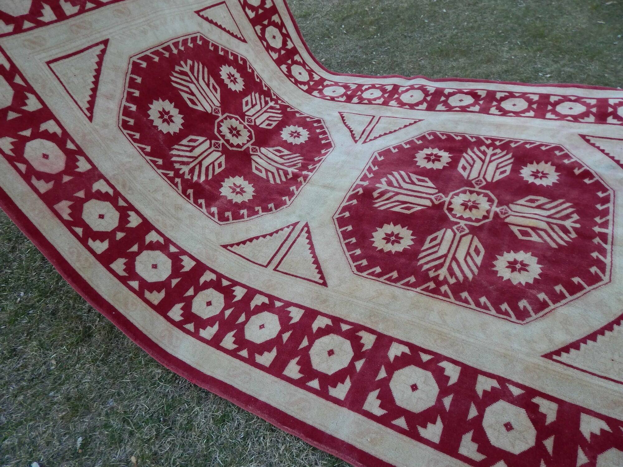 Vintage Turkish rug handmade 199x310 cm